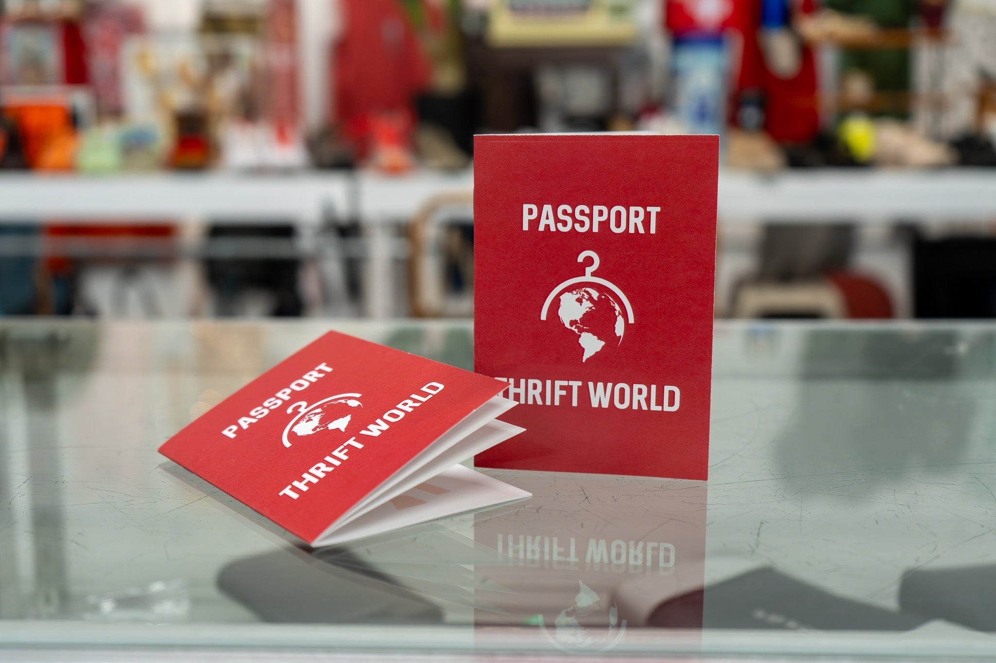 Thrift & Travel: How to Plan a Sustainable Adventure with Thrift World 🌍✈️
