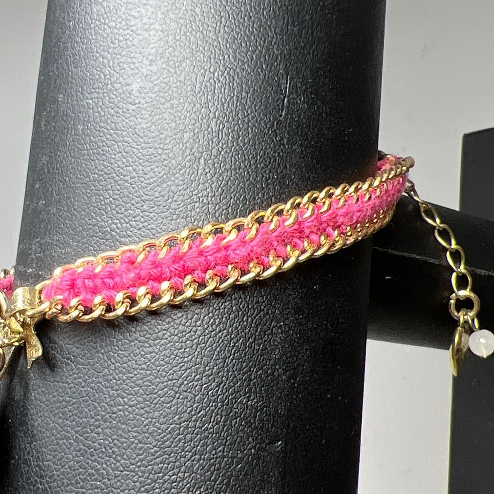 Betsey Johnson Pink Lips Charm Bracelet