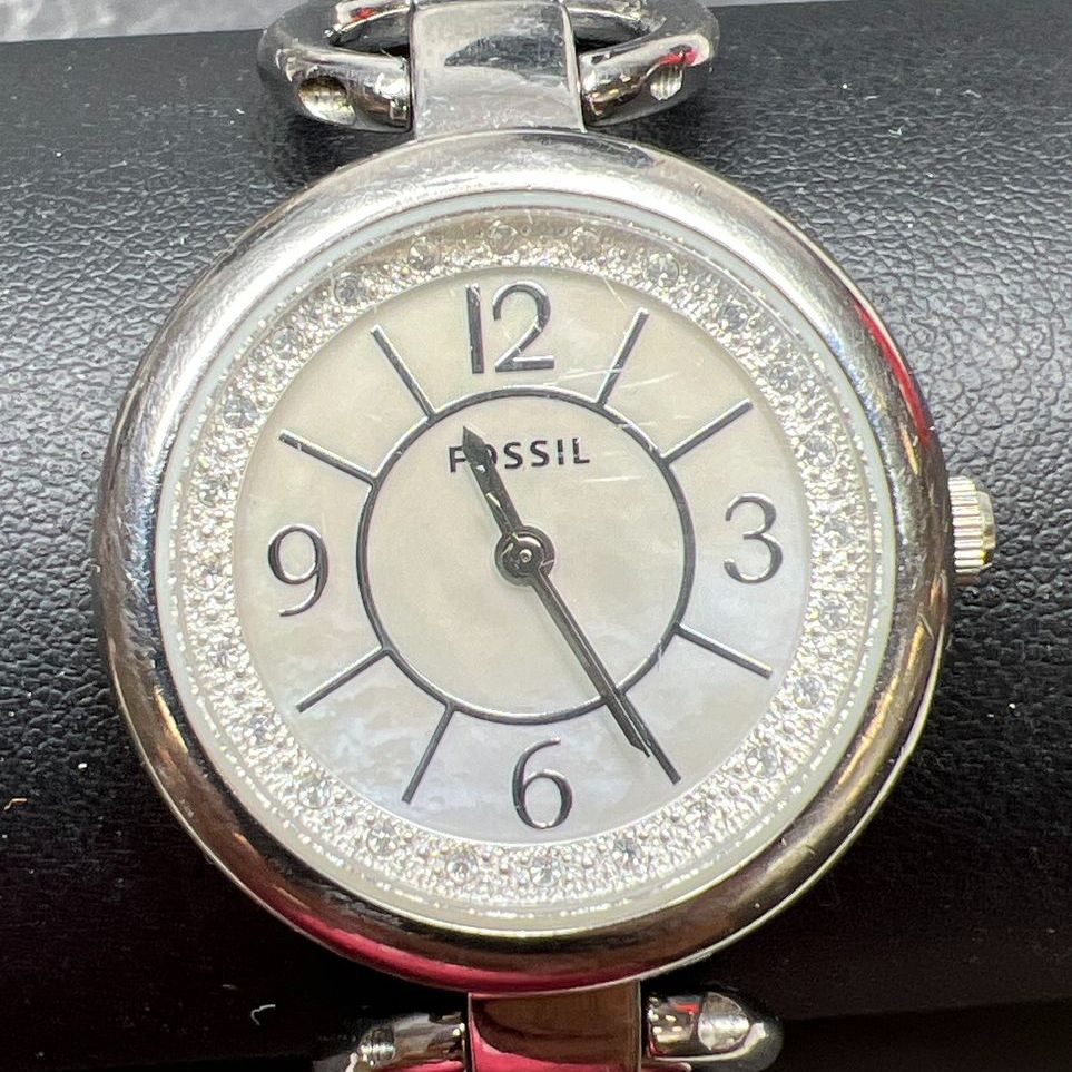 Fossil ES-2280 Mother of Pearl and Rhinestone Silver Tone Wristwatch New Battery