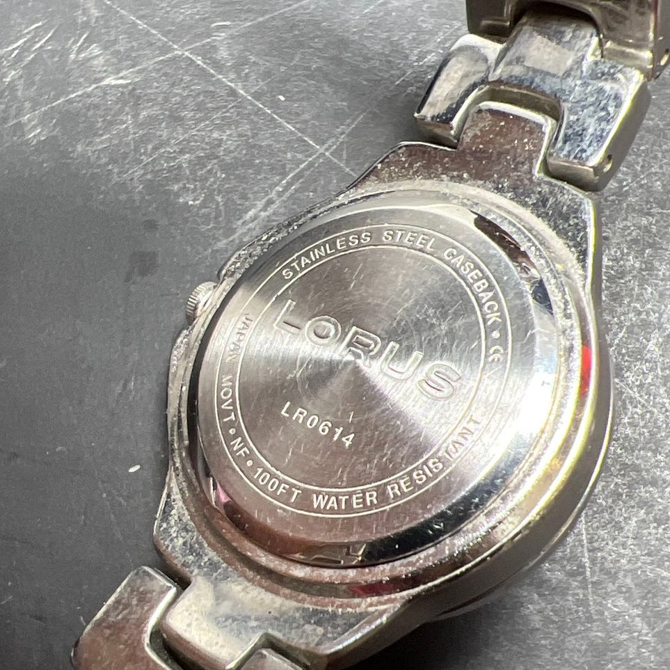 Lorus Blue Dial LR0614 Wristwatch New Battery