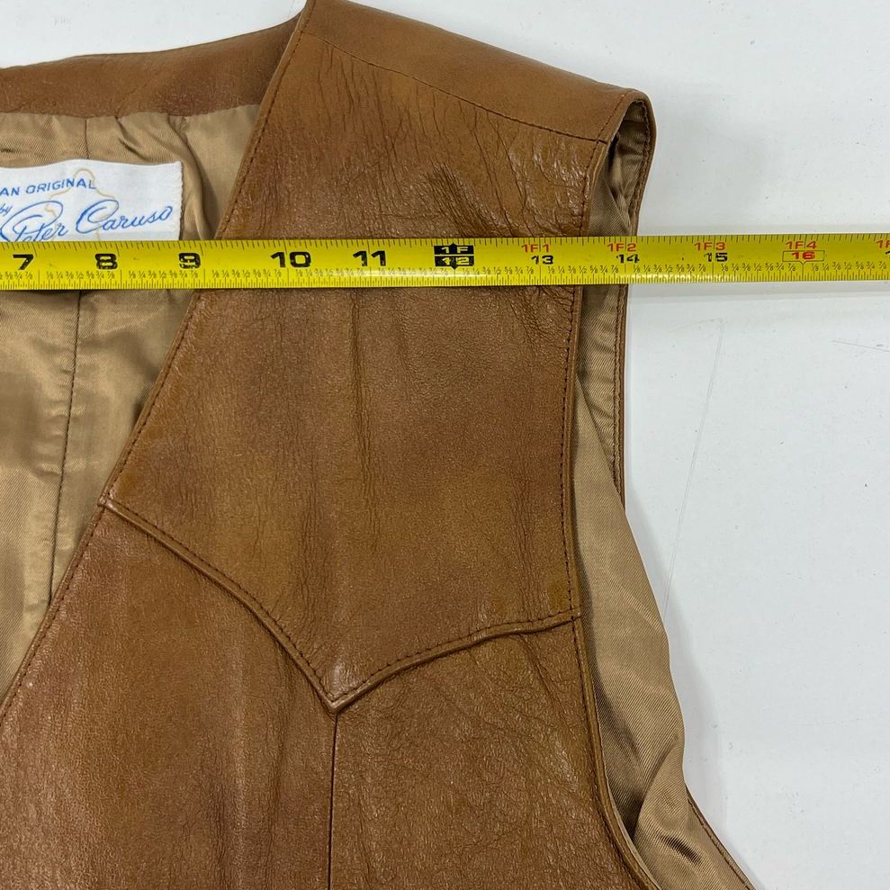Vintage Men's Peter Caruso Brown Genuine Leather Button Up Vest - Size Medium?