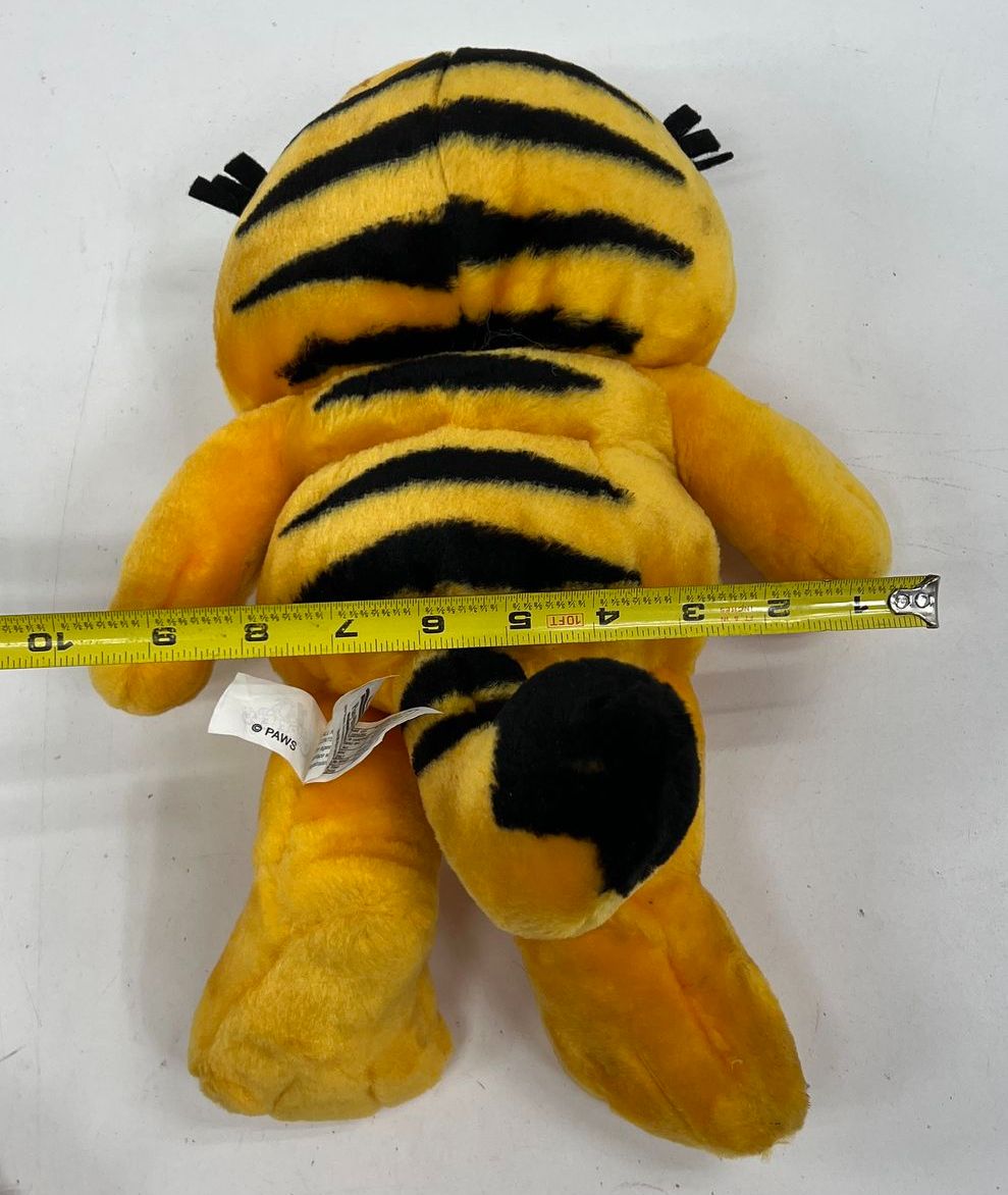 Vintage 80s Plush Lot Garfield Pound Puppies Snoopy Tonka Applause