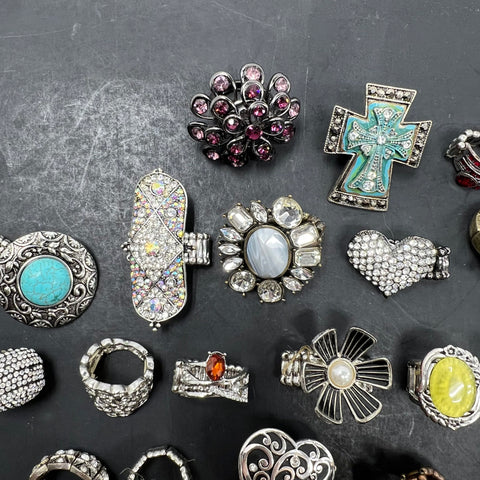 Lot of 23 Costume Jewelry Stretch Rings Rhinestone Faux Turquoise Heart Flower
