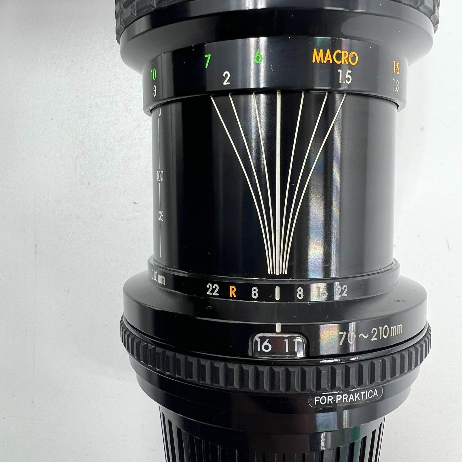 Sigma Zoom Camera Lens in Case 7"
