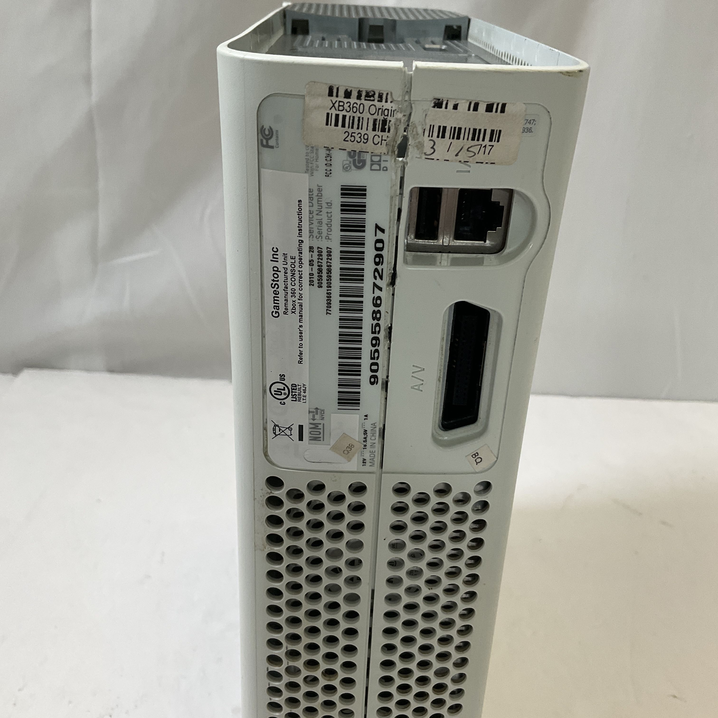Microsoft XBOX 360 No Hard Drive For Parts or Repair Remanufactured Unit