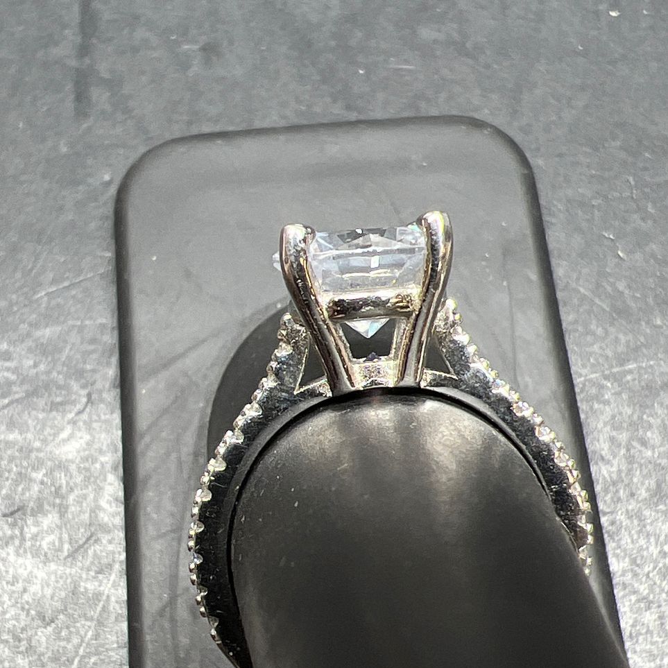 925 Sterling Silver Large Rhinestone Engagement Ring Size 7