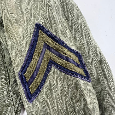 Vintage 40s US Army M43 HBT Herringbone Twill Field Shirt Jacket Sgt Patch Sz M