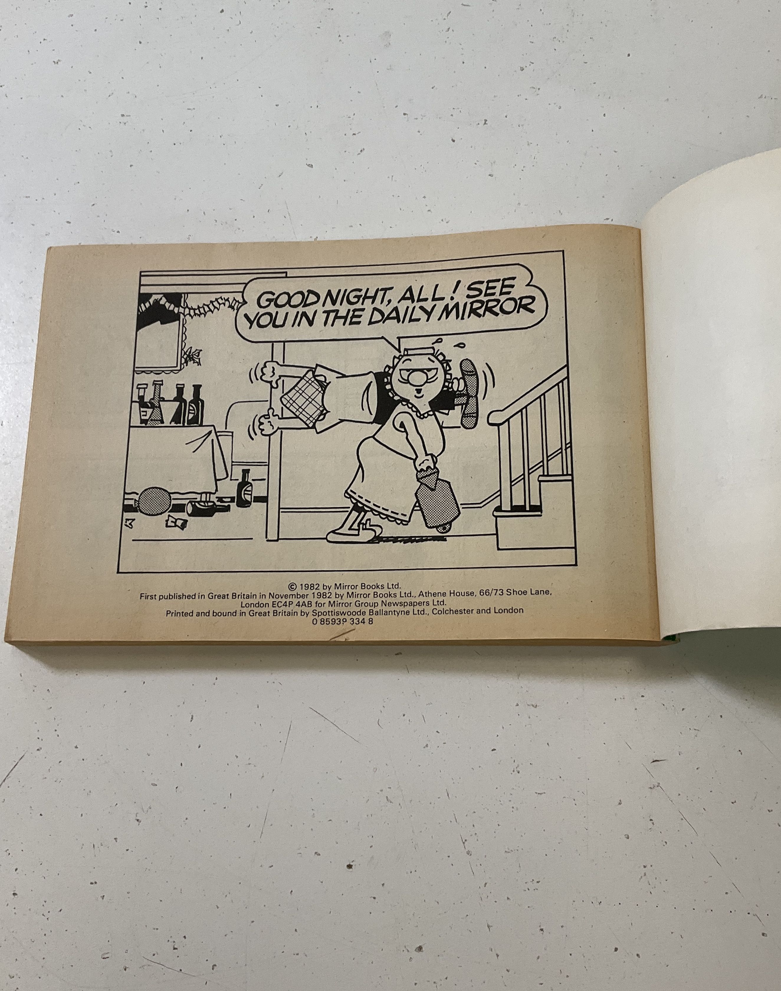 Lot Vintage Cartoon Comic Books Snoopy Marmaduke Sweetie Pie Andy Capp 70s 80s