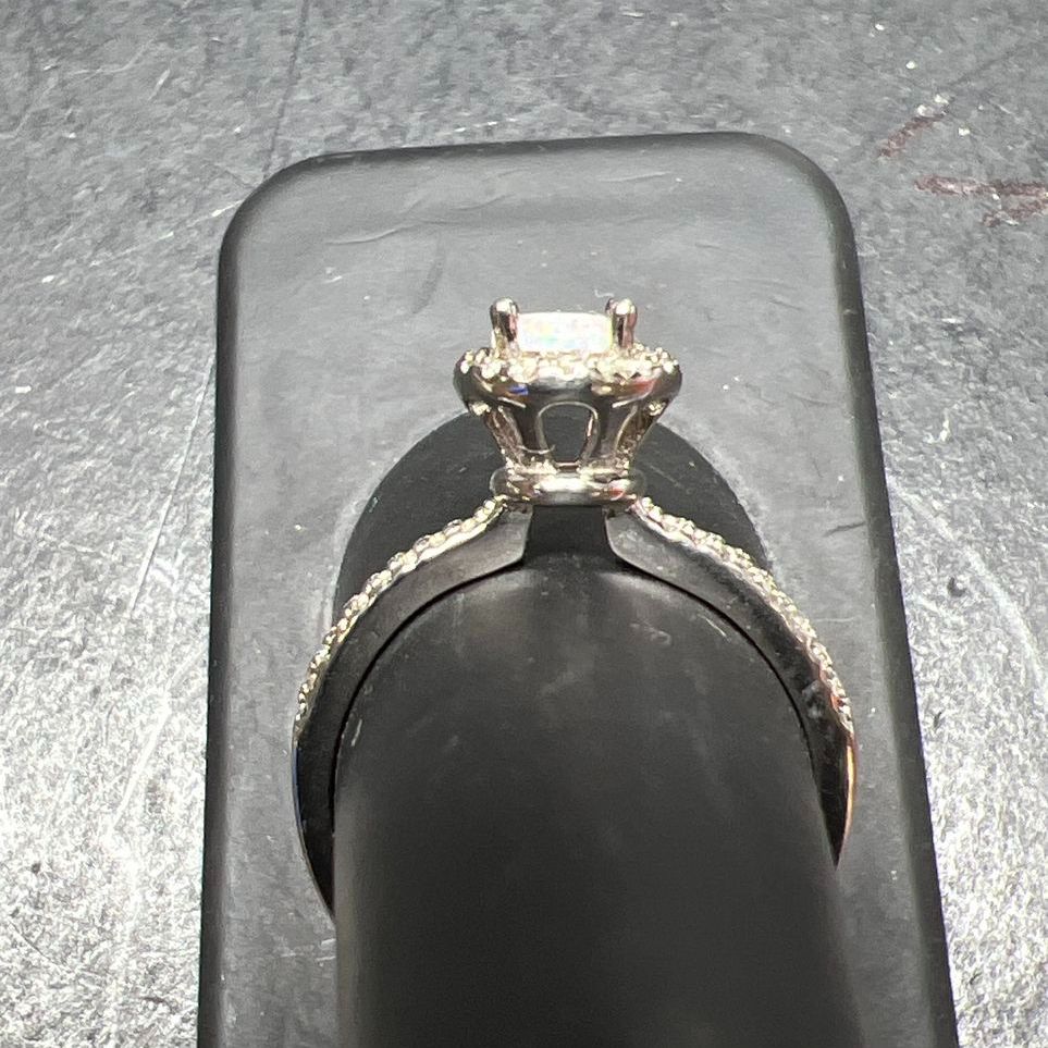 925 Sterling Silver Round Opal Ring Size 7 2.25g