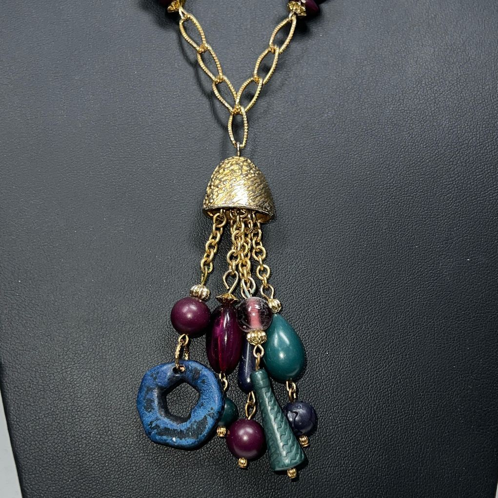 Casual Corner Beaded gold tone Y Drop Tassel Necklace
