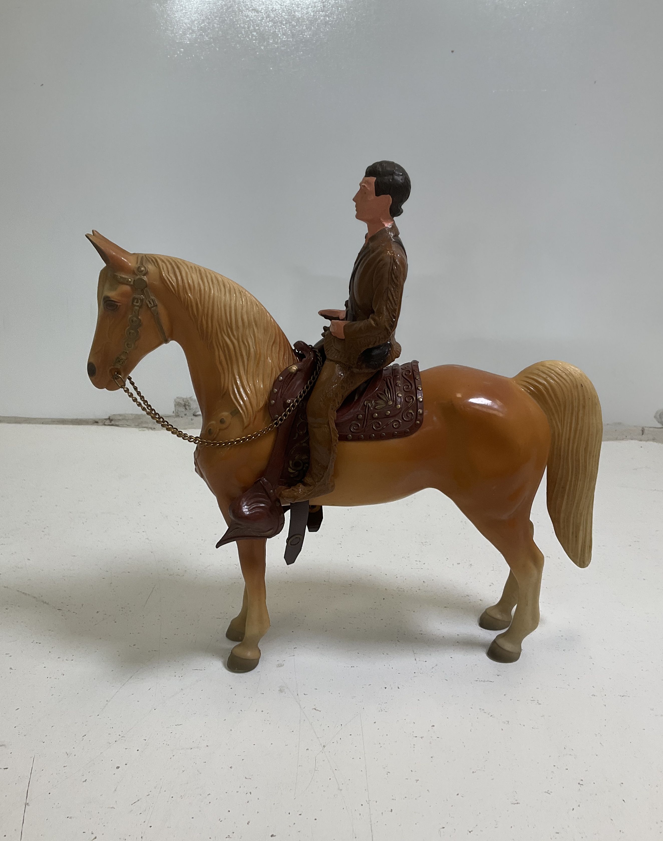 Vintage Breyer Davy Crockett Palomino Glossy Horse Model Figure Set