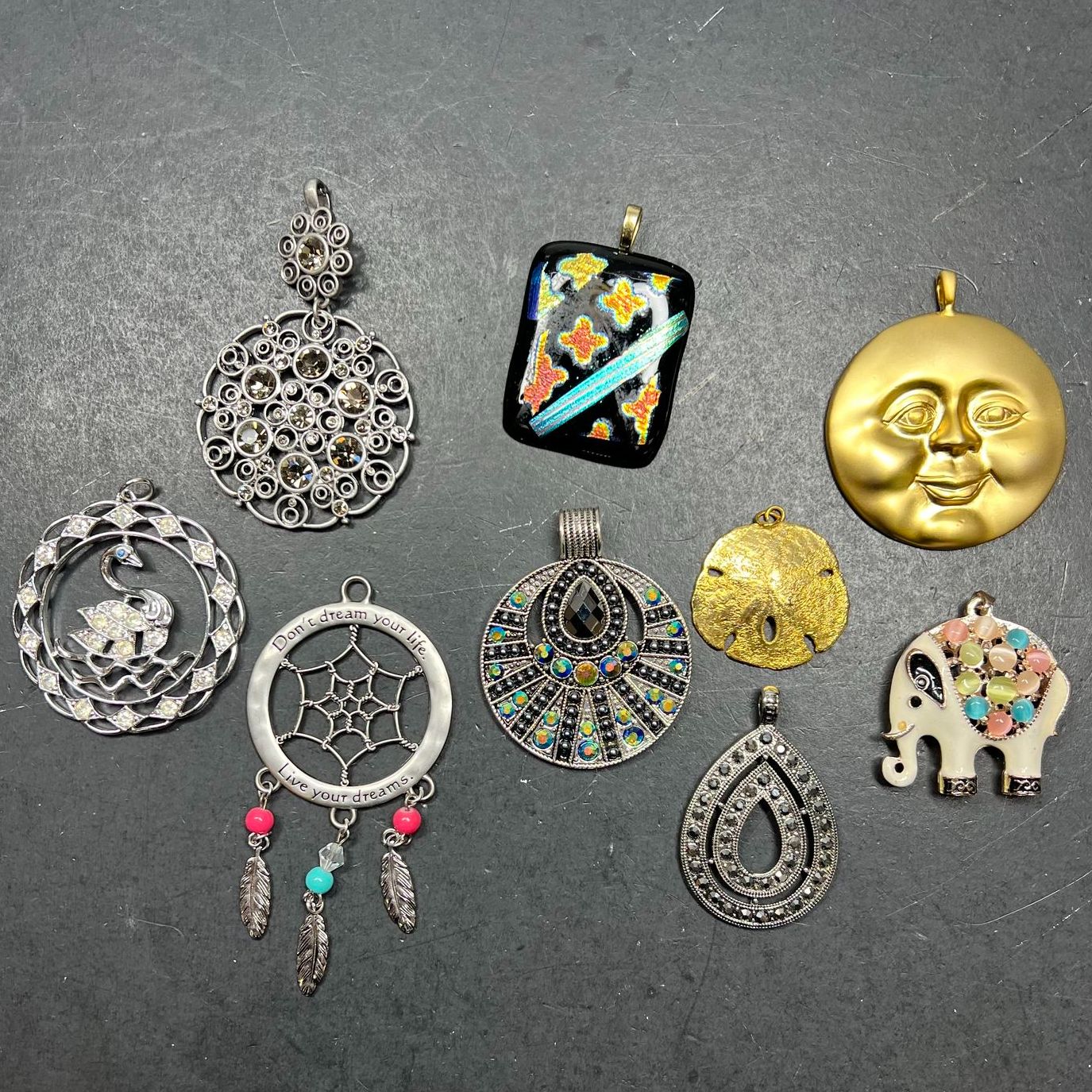 Assorted Pendants Round Silver Gold Tones