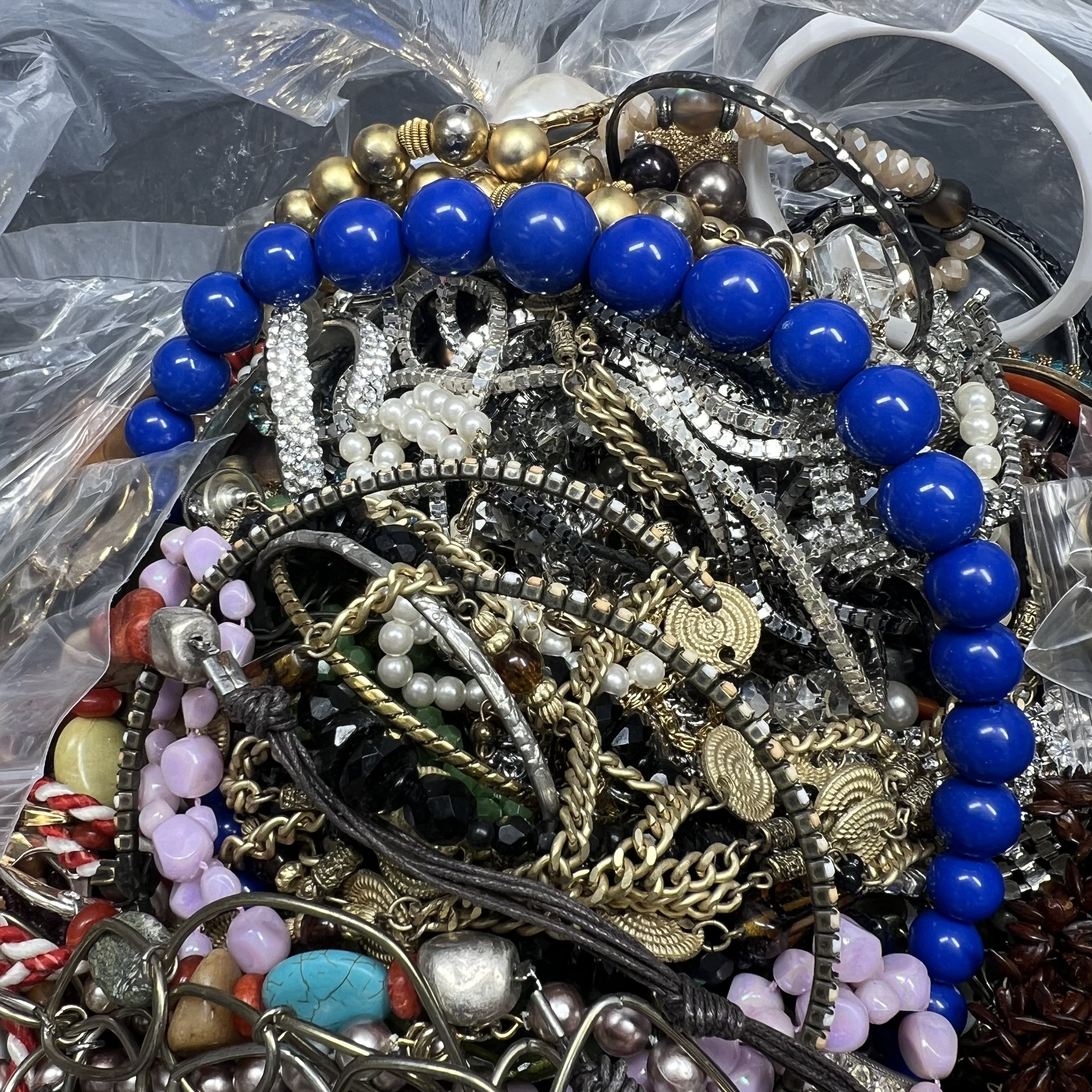 5LB Wearable Costume Jewelry Mixed Items Grab Bag