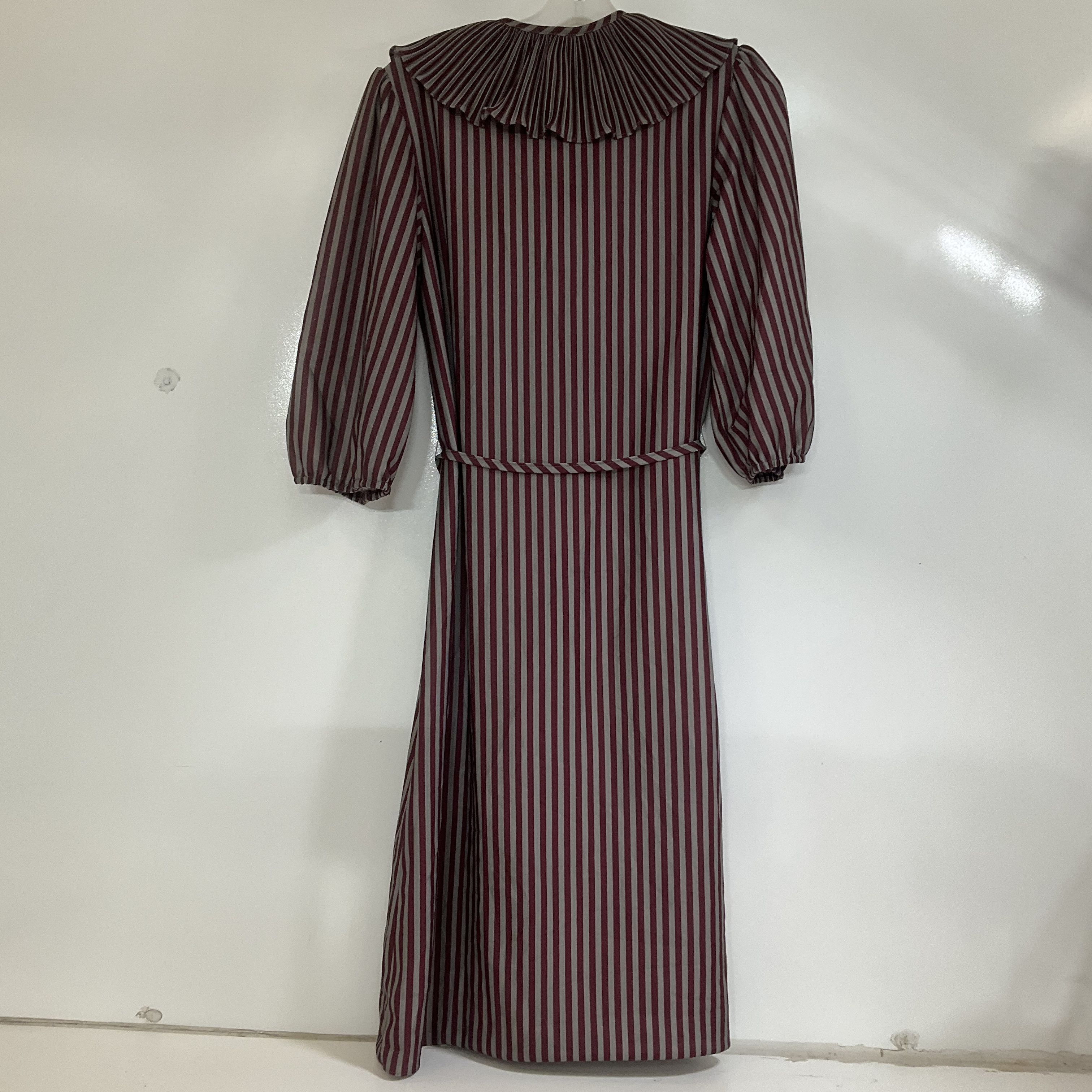 Vintage 70s Grissom Lane Burgundy Stripe Pleated Ruffle Collar Dress Womens