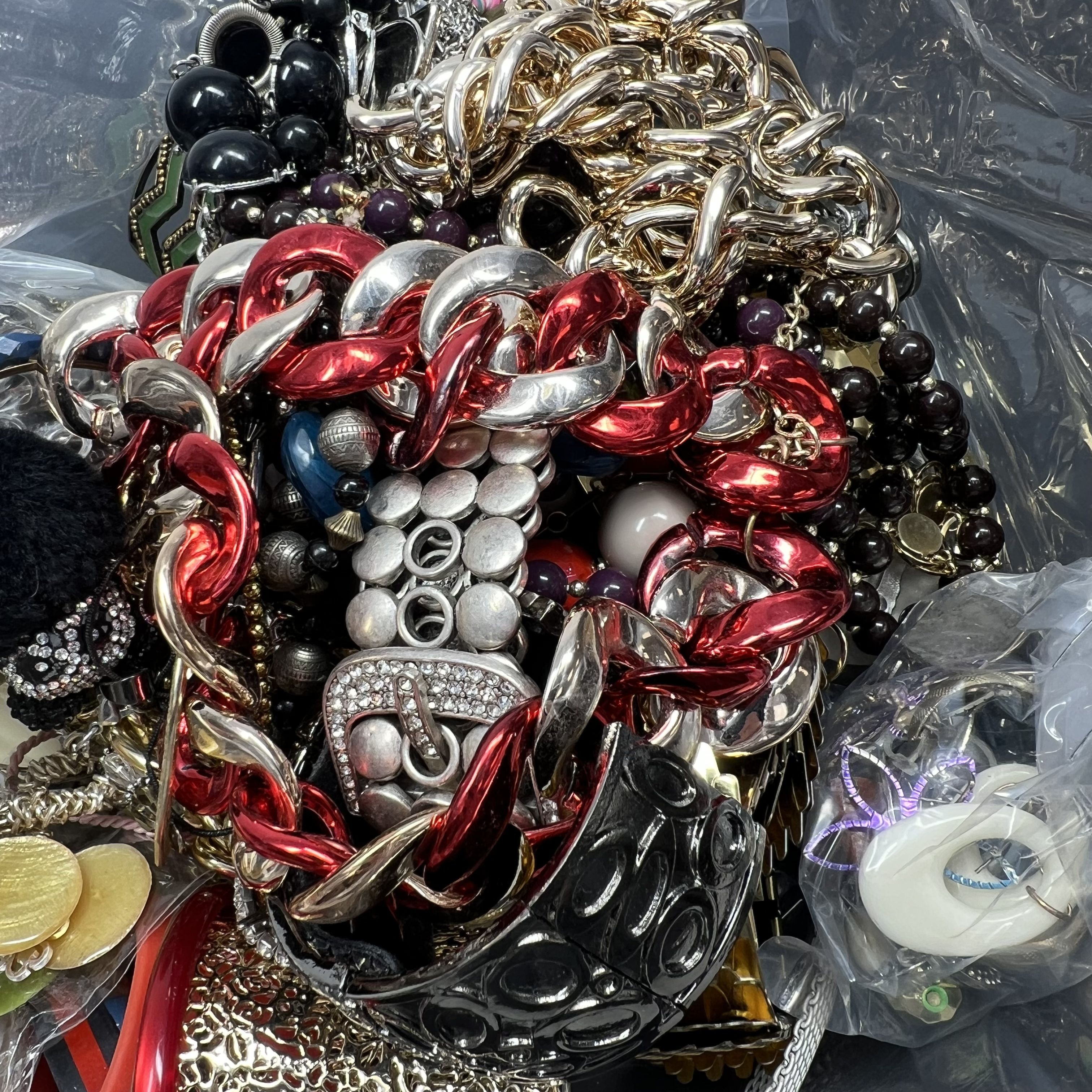 5LB Wearable Costume Jewelry Mixed Items