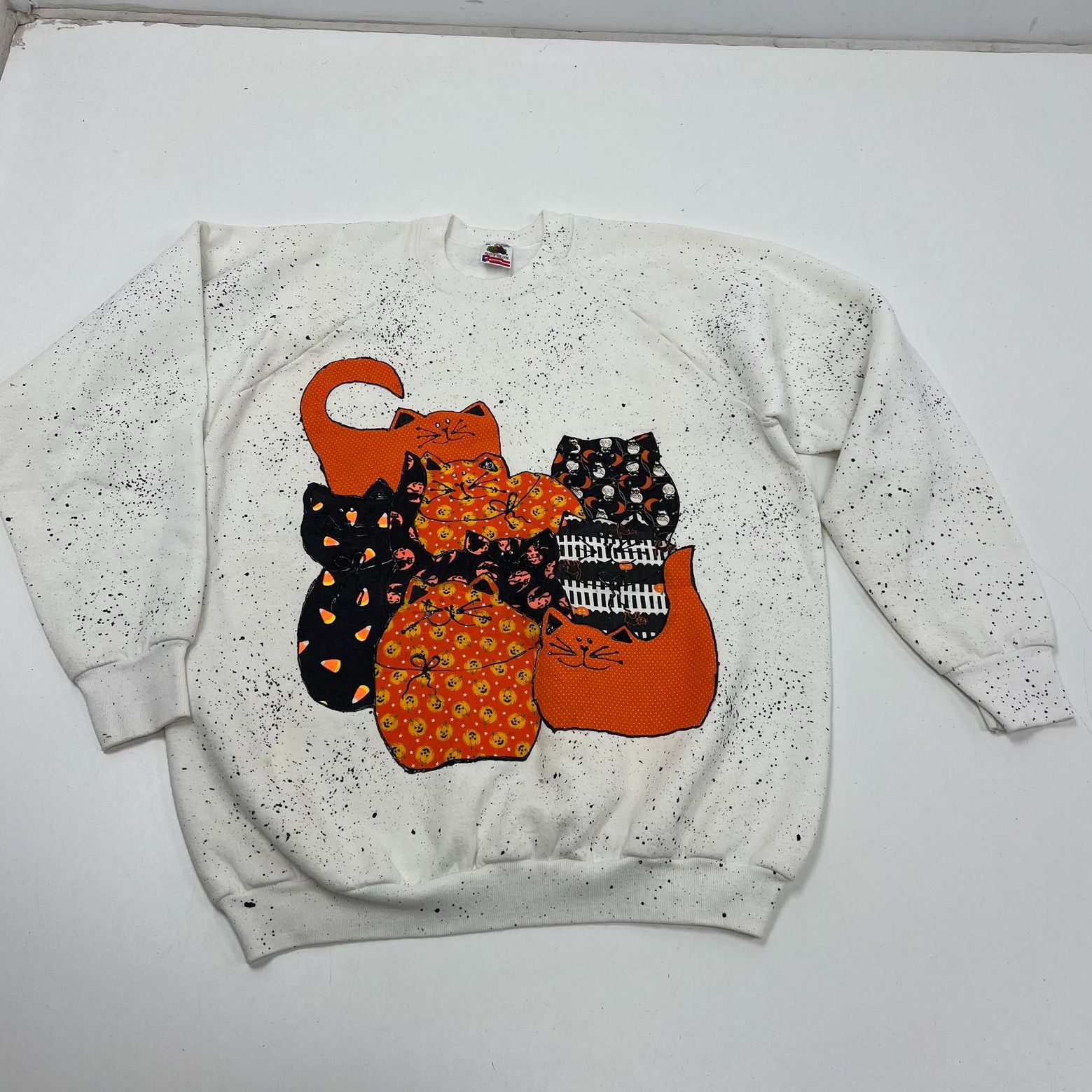 Vintage 90s Fruit of the Loom Cat Halloween Applique Splatter Sweatshirt Mens XL