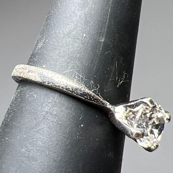 Avon Sterling Silver Solitaire Gemstone Ring Size 7