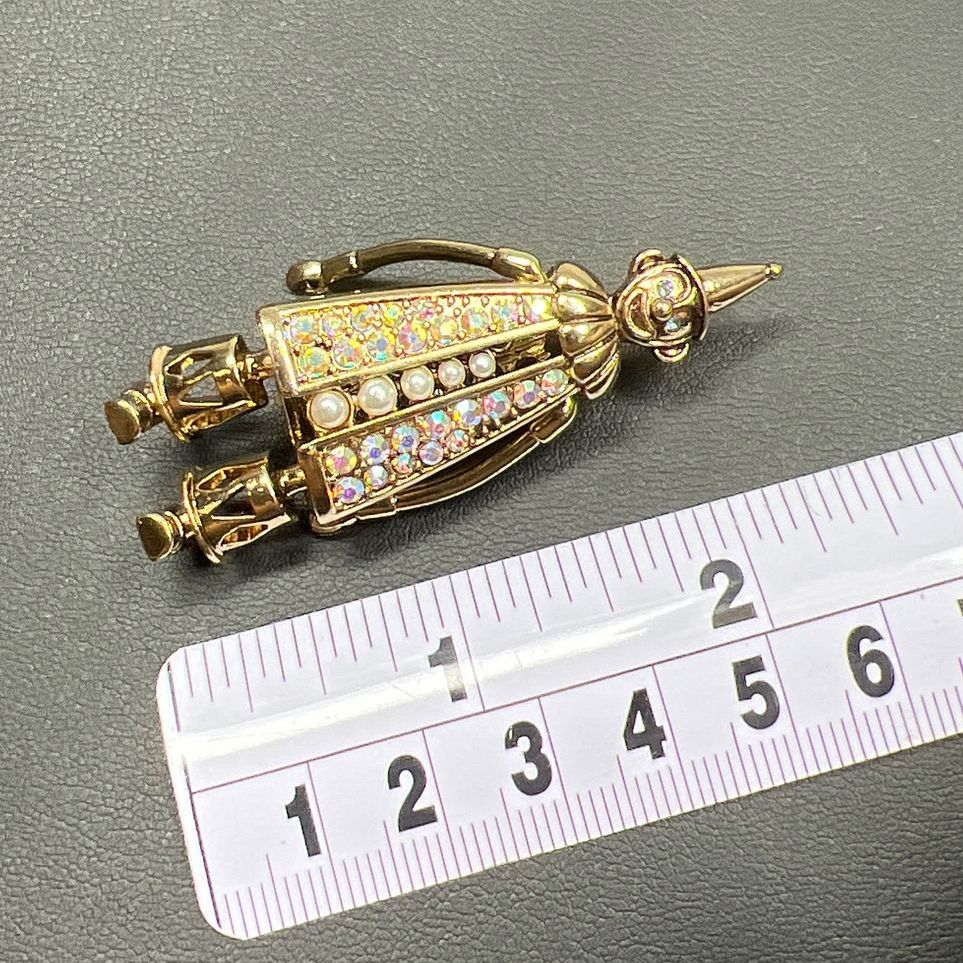 Jointed Clown Rhinestone Faux Pearl Gold Tone Brooch