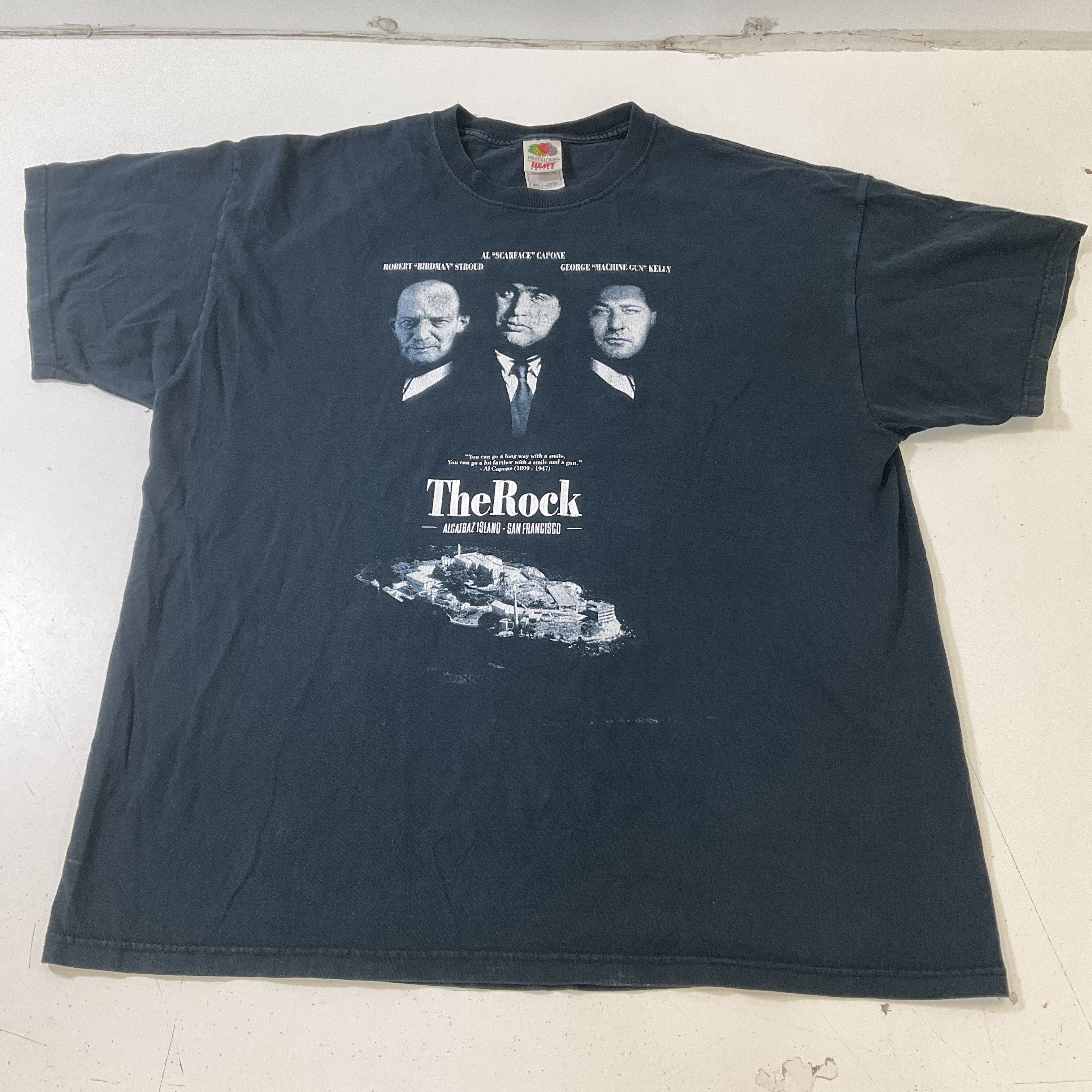 Vintage The Rock Alcatraz Infamous Criminals T-Shirt Capone Birdman Barnes 2XL
