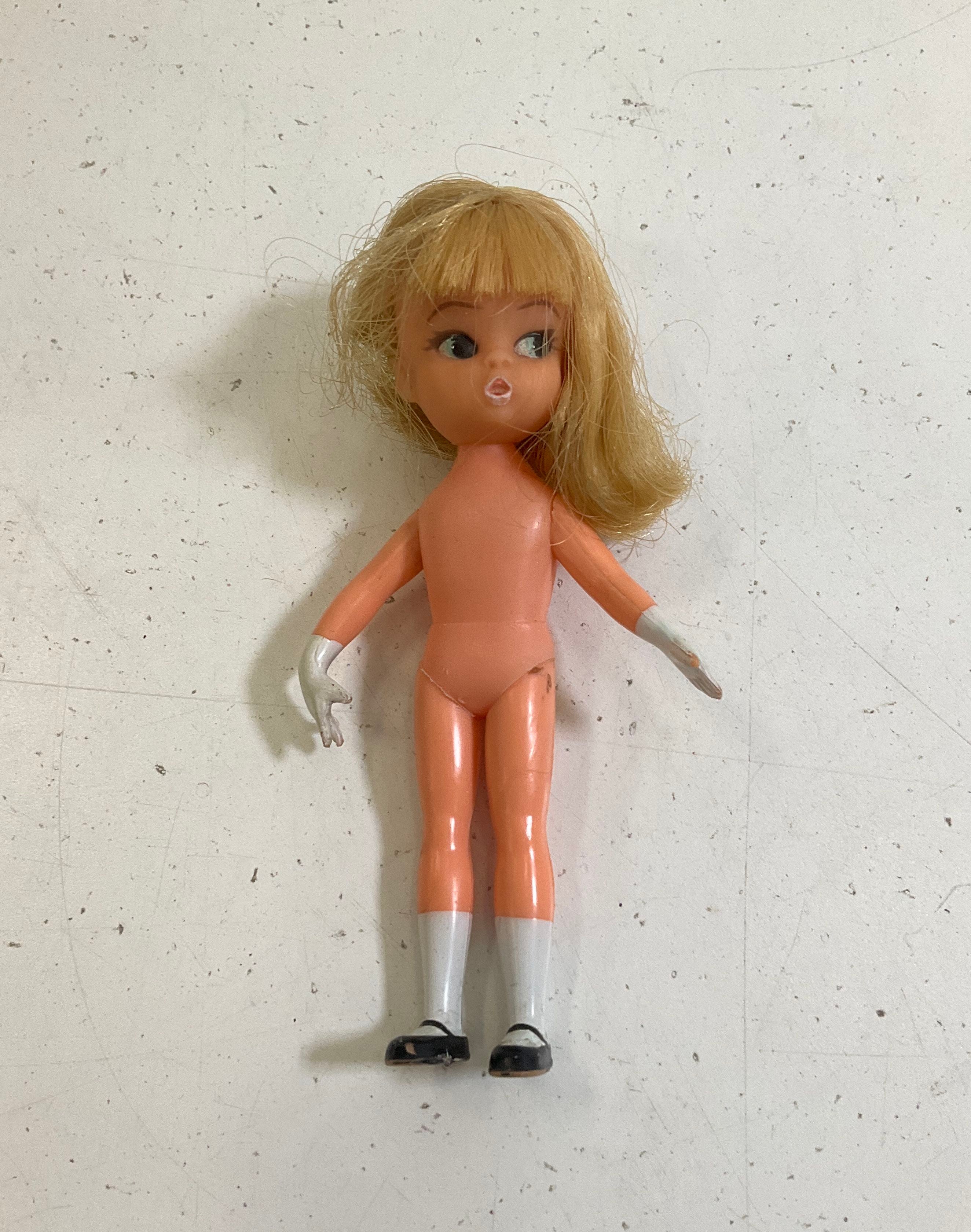 3 Vintage 1960s Small Dolls Hasbro Kiddle Dolly Darlings Uneeda Tiny Teen