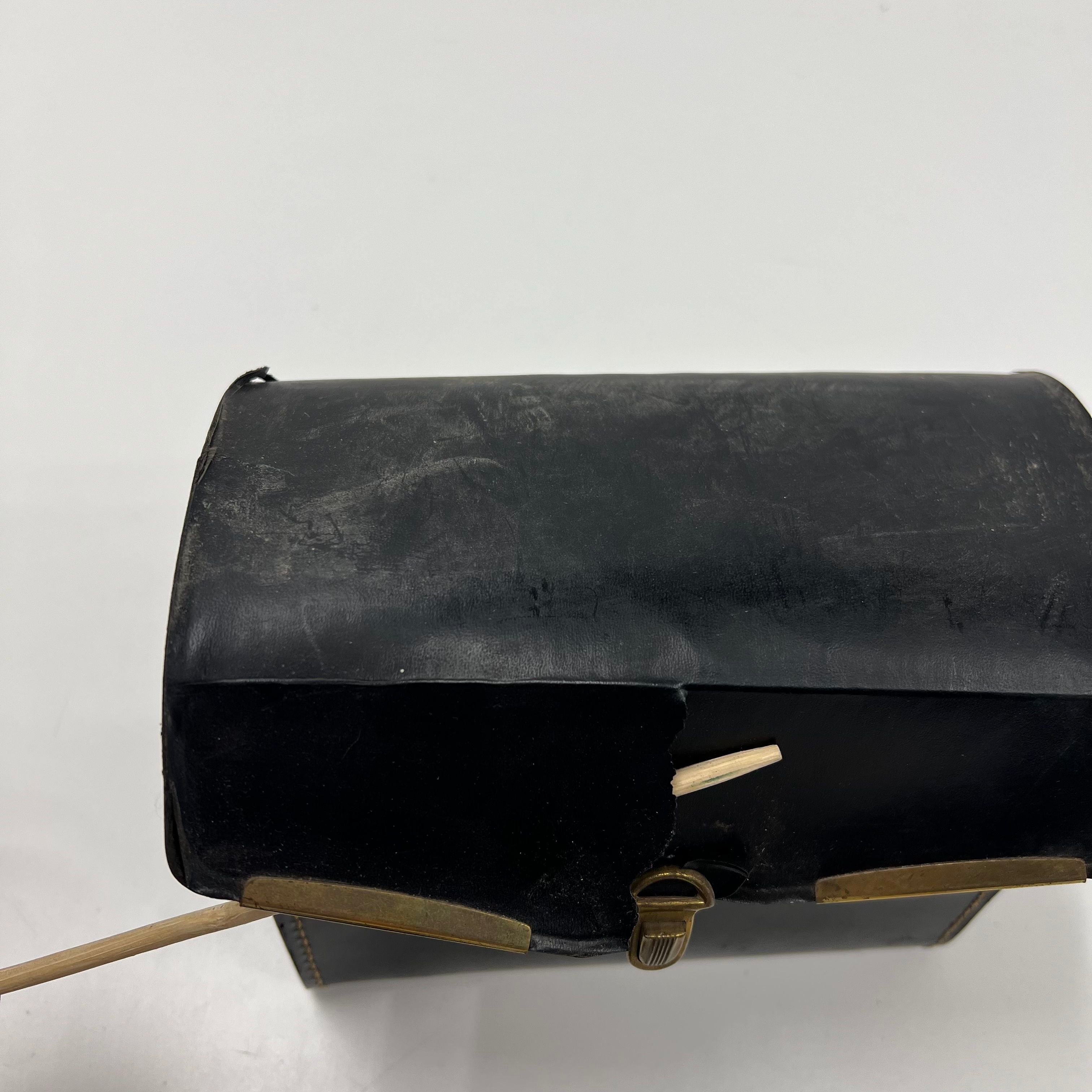 Vintage 1960s Mansfield Holiday Meter Matic 8mm Cine Turret Camera Kit w Case