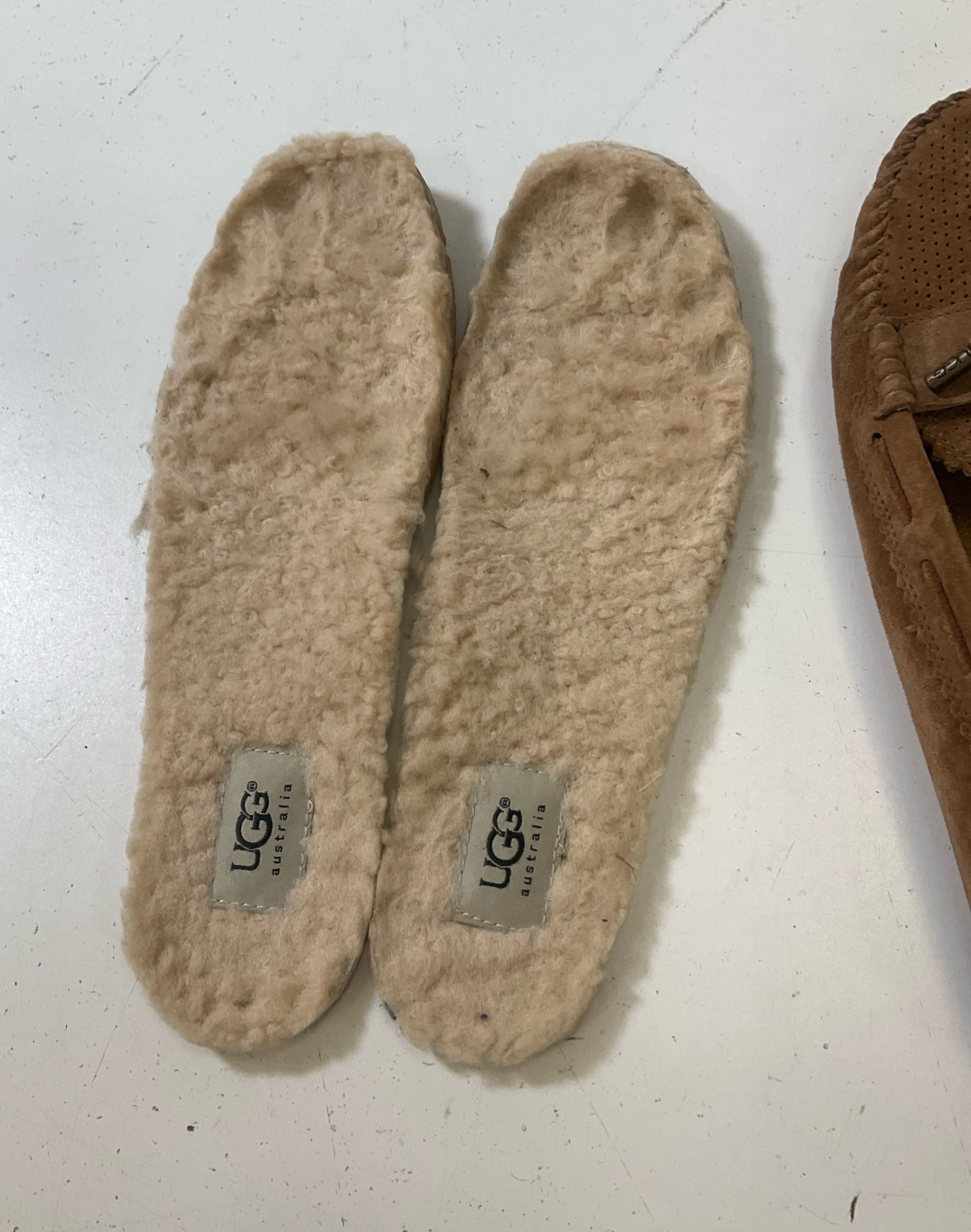 UGG Australia Brown Suede Roni Moccasin Loafer w Sherpa Inserts Women's Sz 10