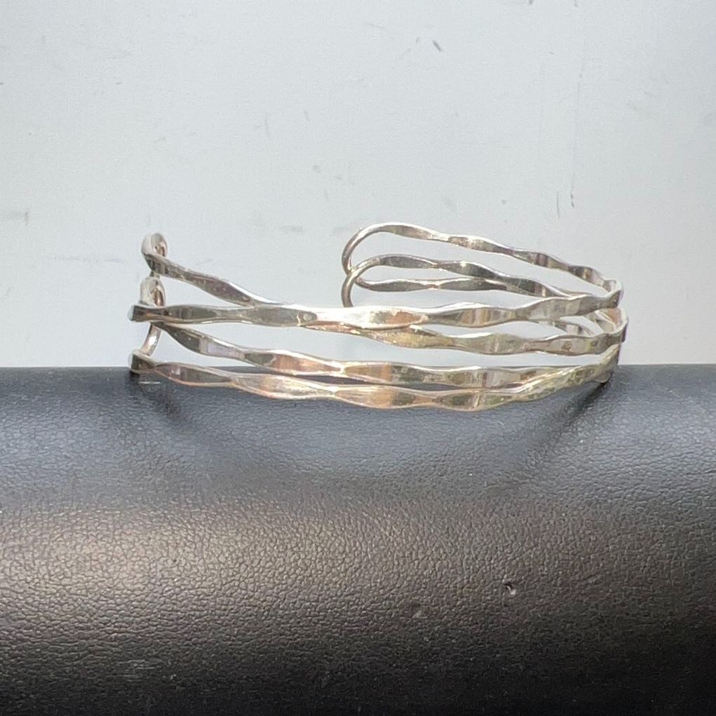 Sterling Silver Over Lapping Cuff Bracelet 10.09g