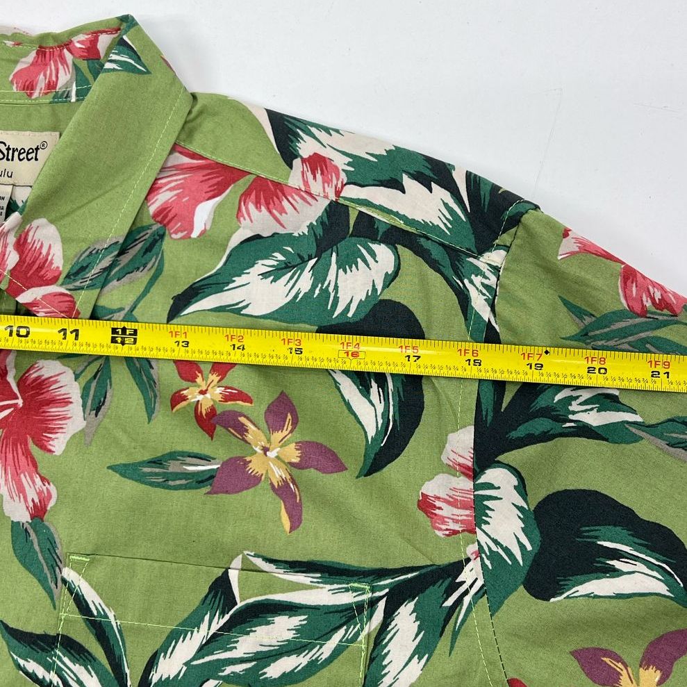 NWT Men's Cooke Street Green Tropical Print Button Up Short Sleeve Shirt Medium