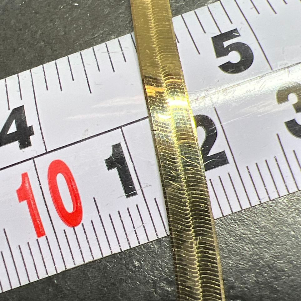 10K Yellow Gold Flat Herringbone Chain Necklace 5.75g