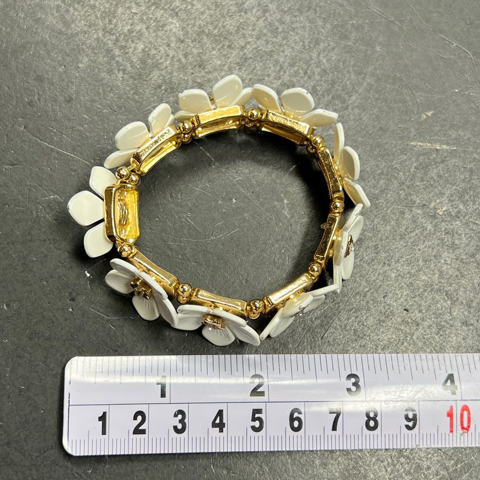 White Floral Rhinestone Floral Spring Stretch Bracelet