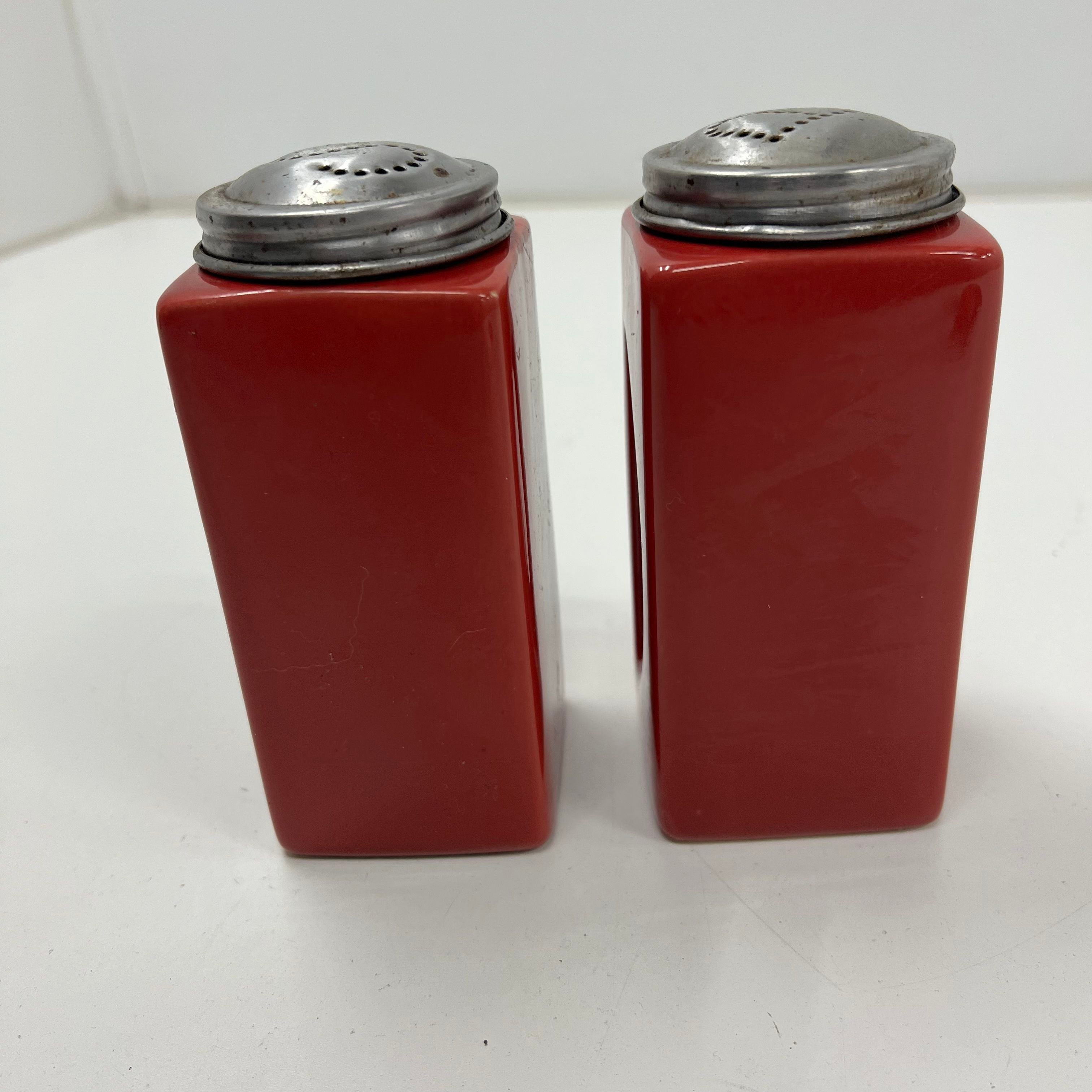 OGGİ Red Ceramic Salt and Pepper Shakers Modernist Design Metal Lids 'S' 'P'