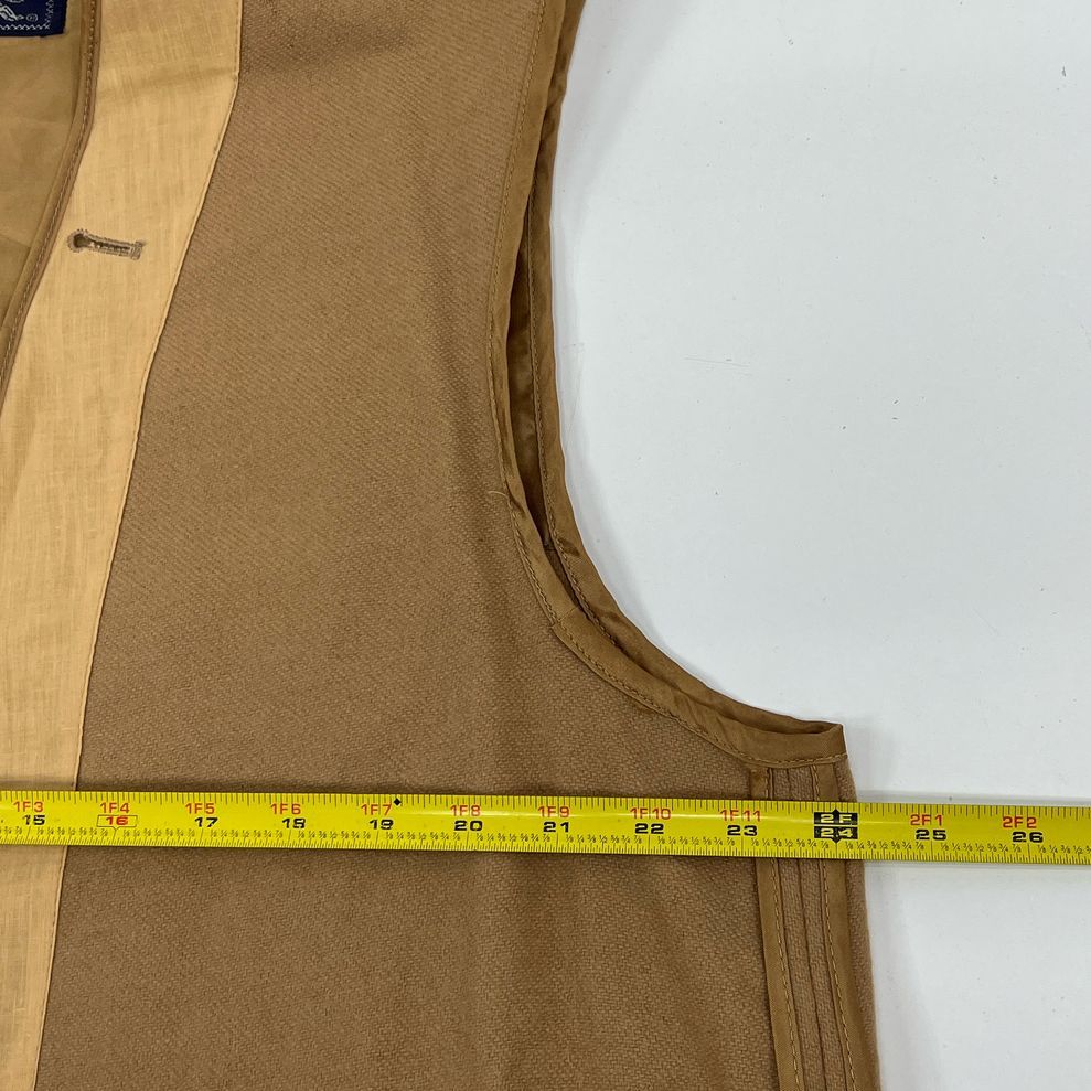 Vintage Men's Burberry Tan 100% Wool Coat Liner with Button Holes - No Size