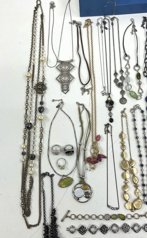 Vintage Lia Sophia & Mixed Costume Jewelry Lot Necklaces Bracelets Earrings