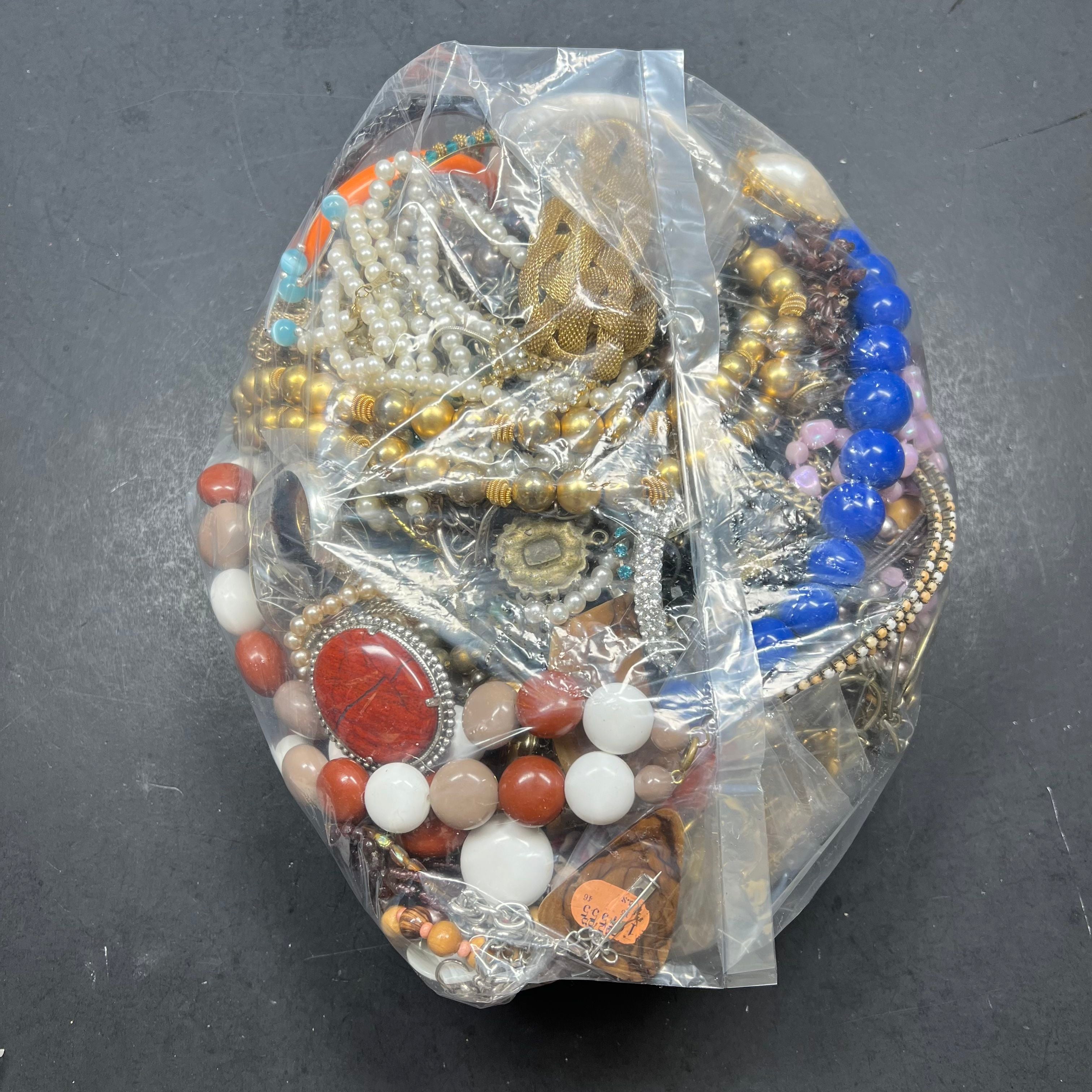 5LB Wearable Costume Jewelry Mixed Items Grab Bag