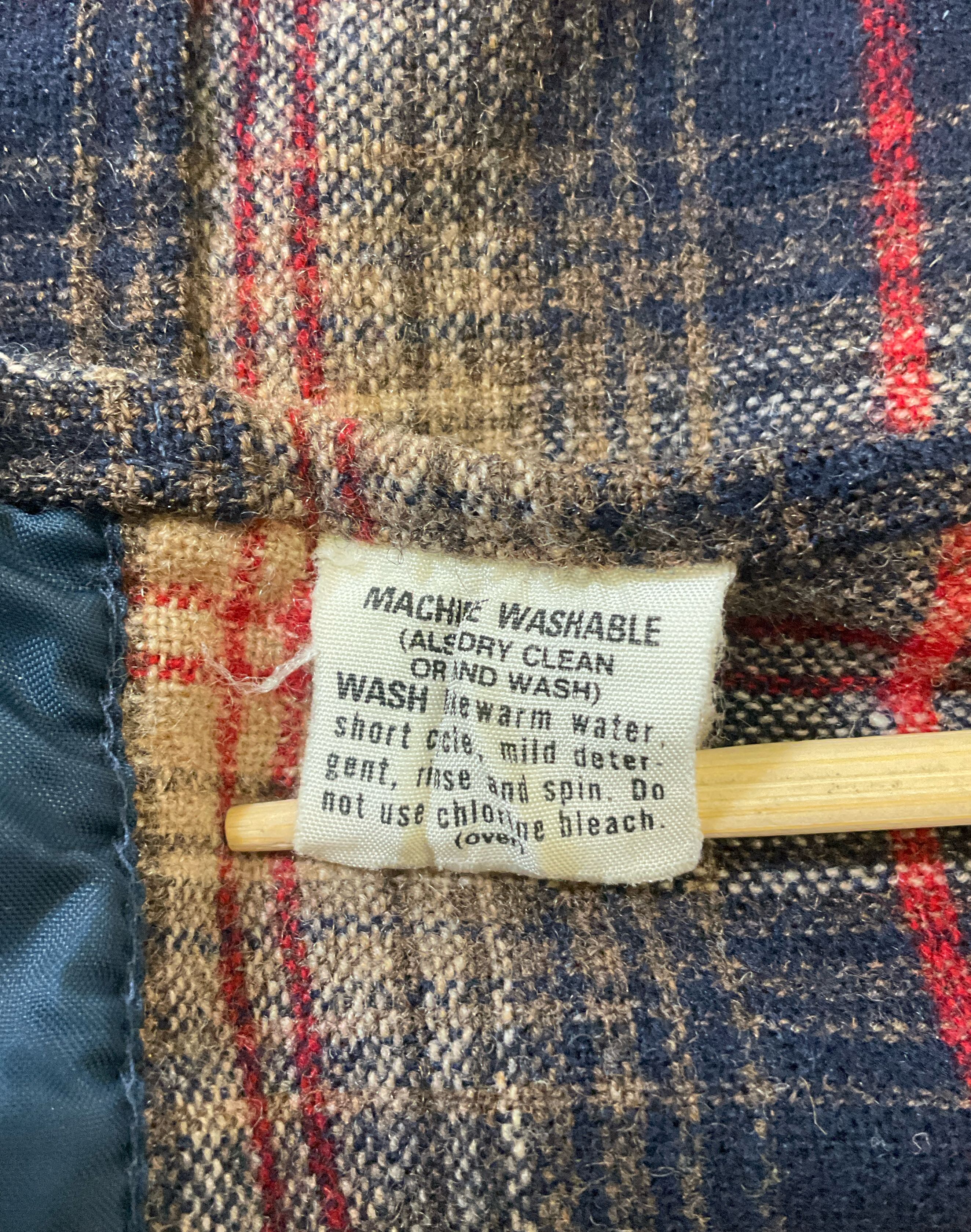 Pendleton Men's Plaid High Grade Western Wear Wool Snap Button Shirt L Vintage
