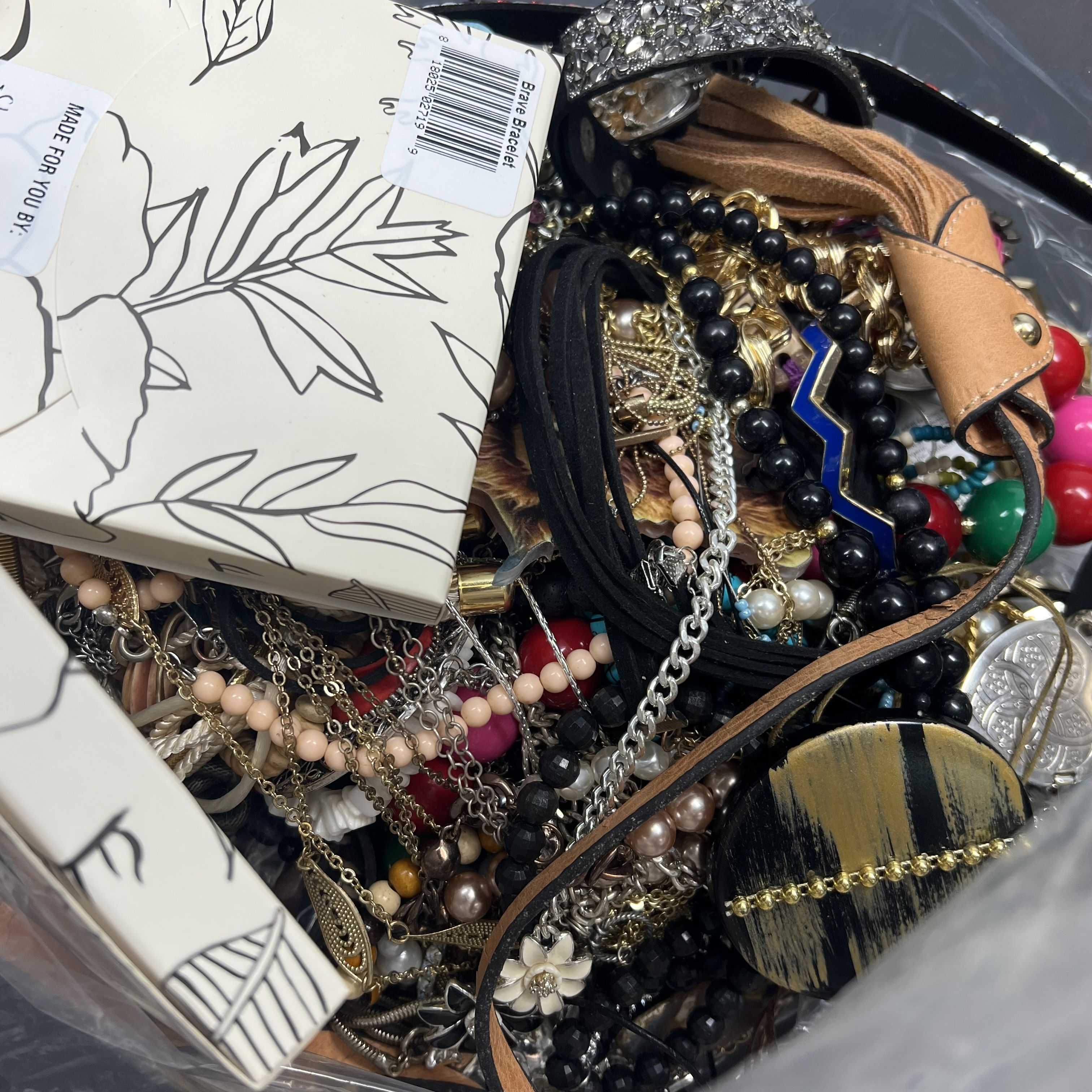 5LB Wearable Costume Jewelry Mixed Items Bag