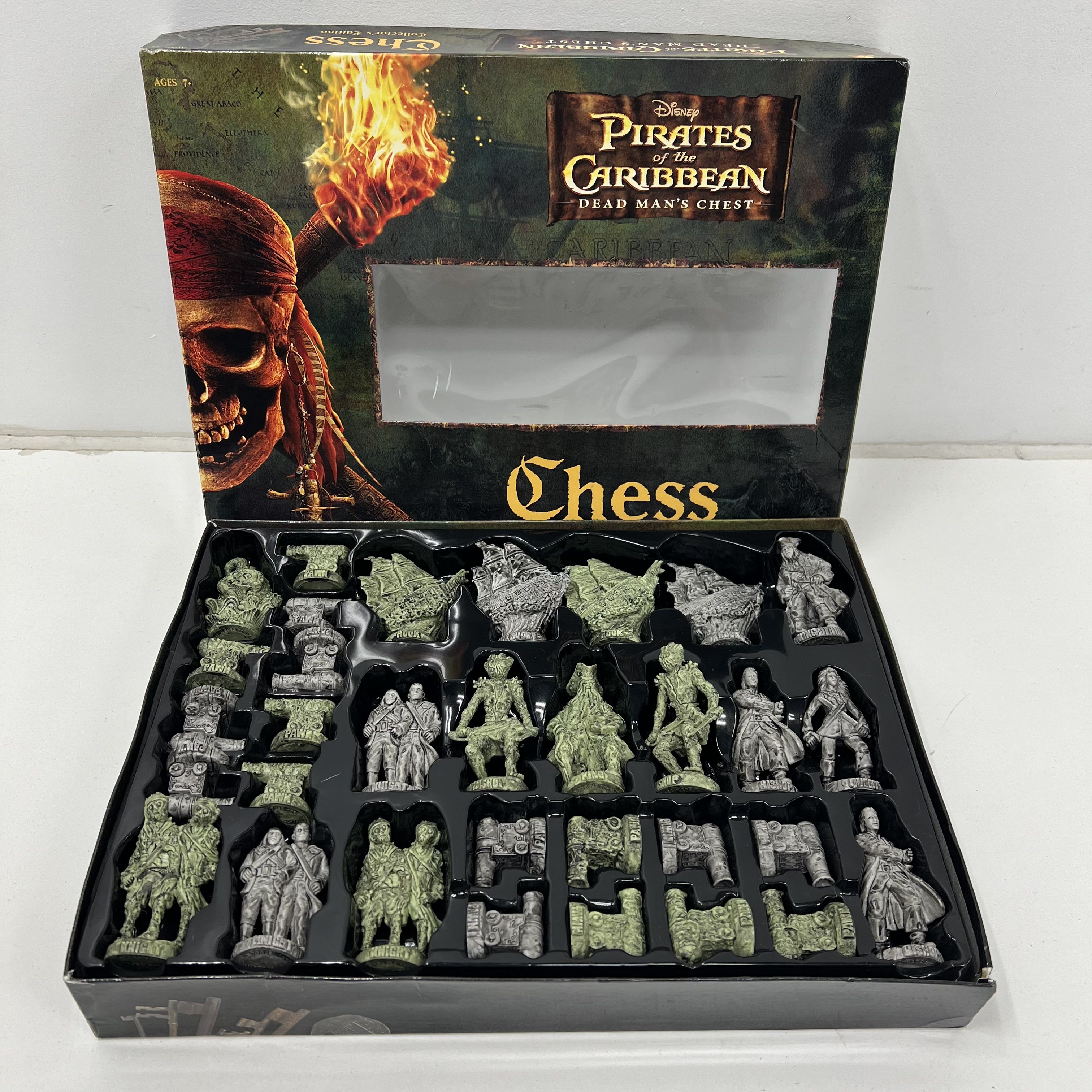 2006 Disney Pirates of the Caribbean Dead Man's Chest Chess Collector's Edition