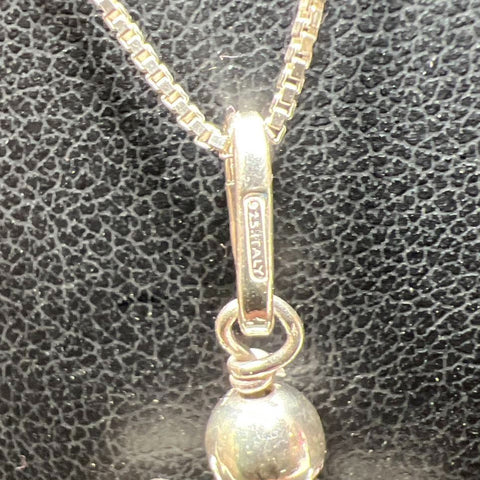 925 Sterling Silver Girl Pendant Necklace 4.45g