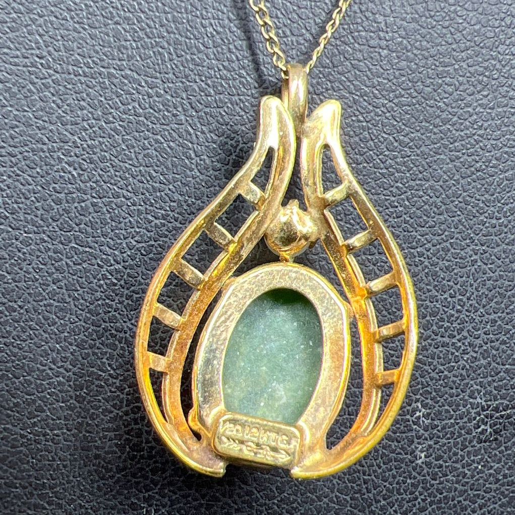 Vintage 12K Gold Filled Green Stone Pendant Necklace