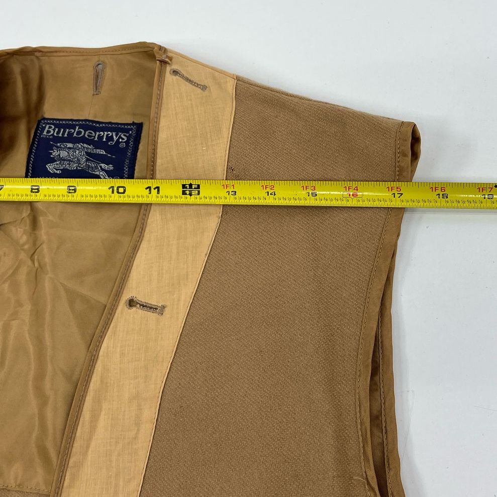 Vintage Men's Burberry Tan 100% Wool Coat Liner with Button Holes - No Size