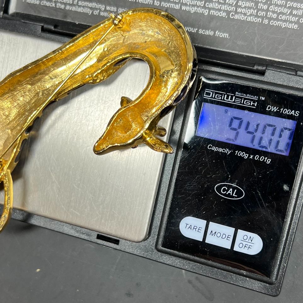 Large Giraffe Gold tone Brooch