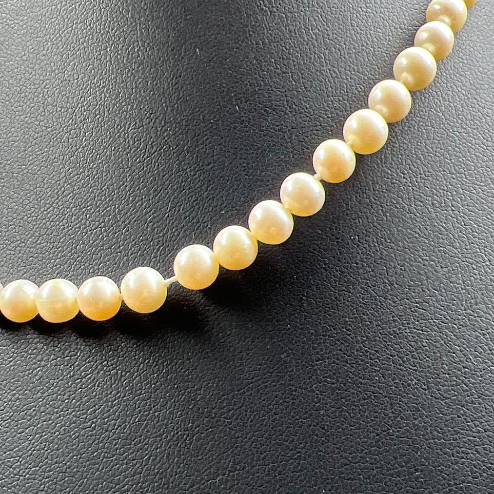 Off Pearl Necklace and Bracelet Set