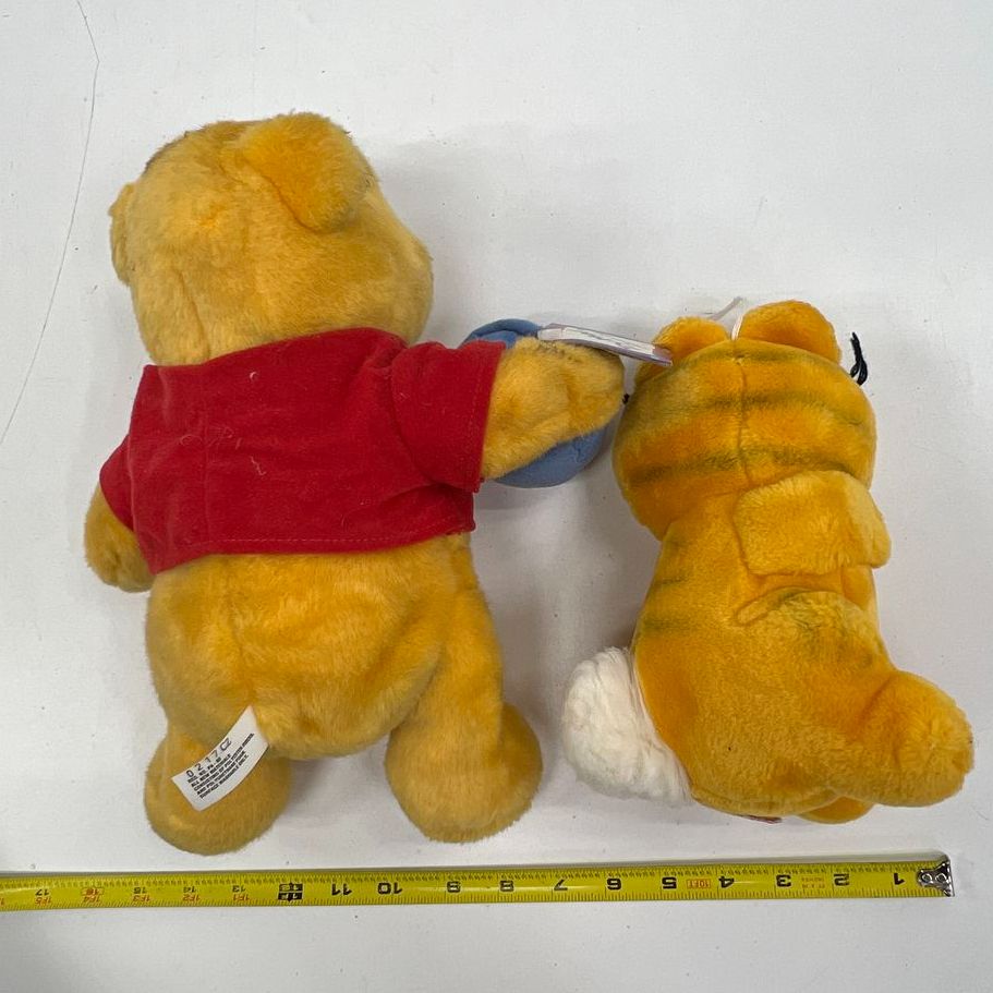 Vintage Plush Lot 4pc Winnie the Pooh Garfield Minnie Mouse Sears Dakin