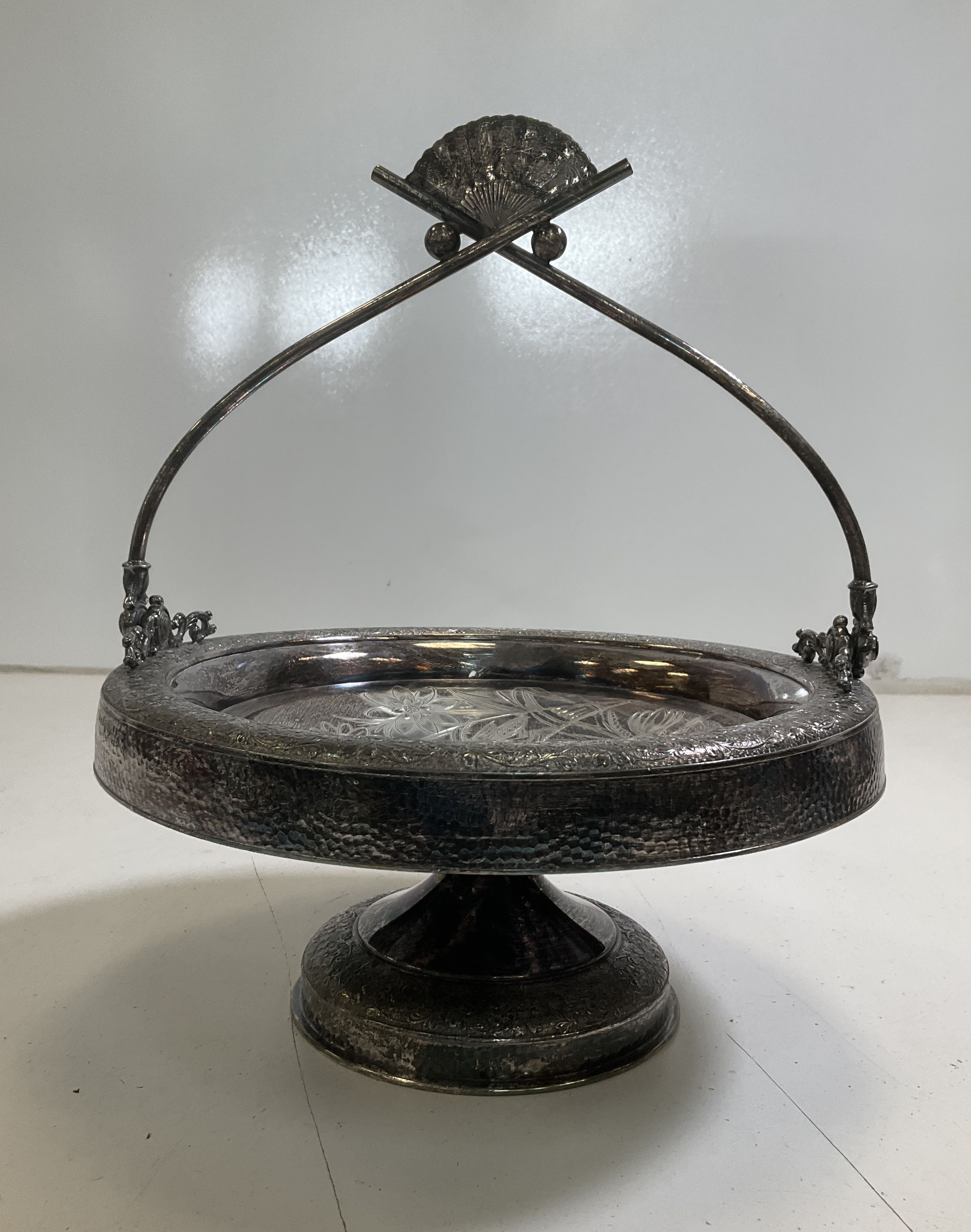 Antique Holmes & Edwards 1013 Silverplate Etched Floral Brides Basket Centerpi