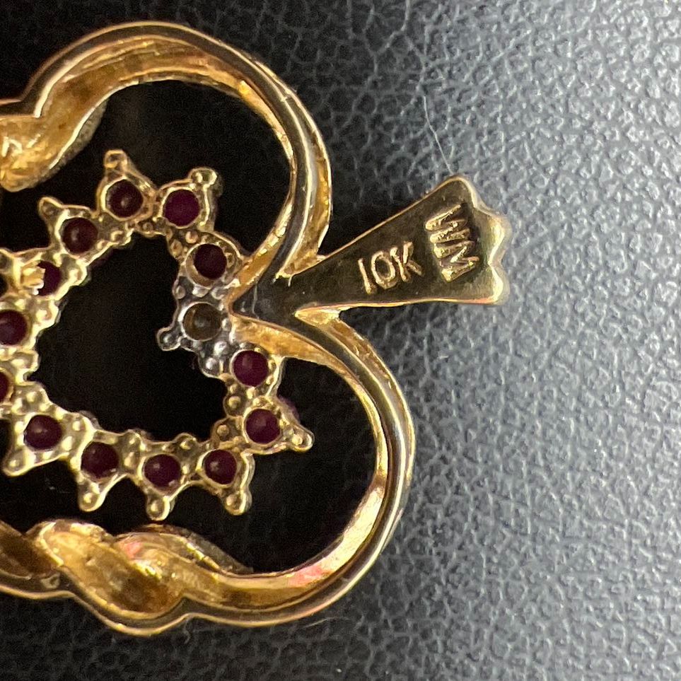10K Yellow Gold Red & Clear Gemstone Heart Pendant 2g