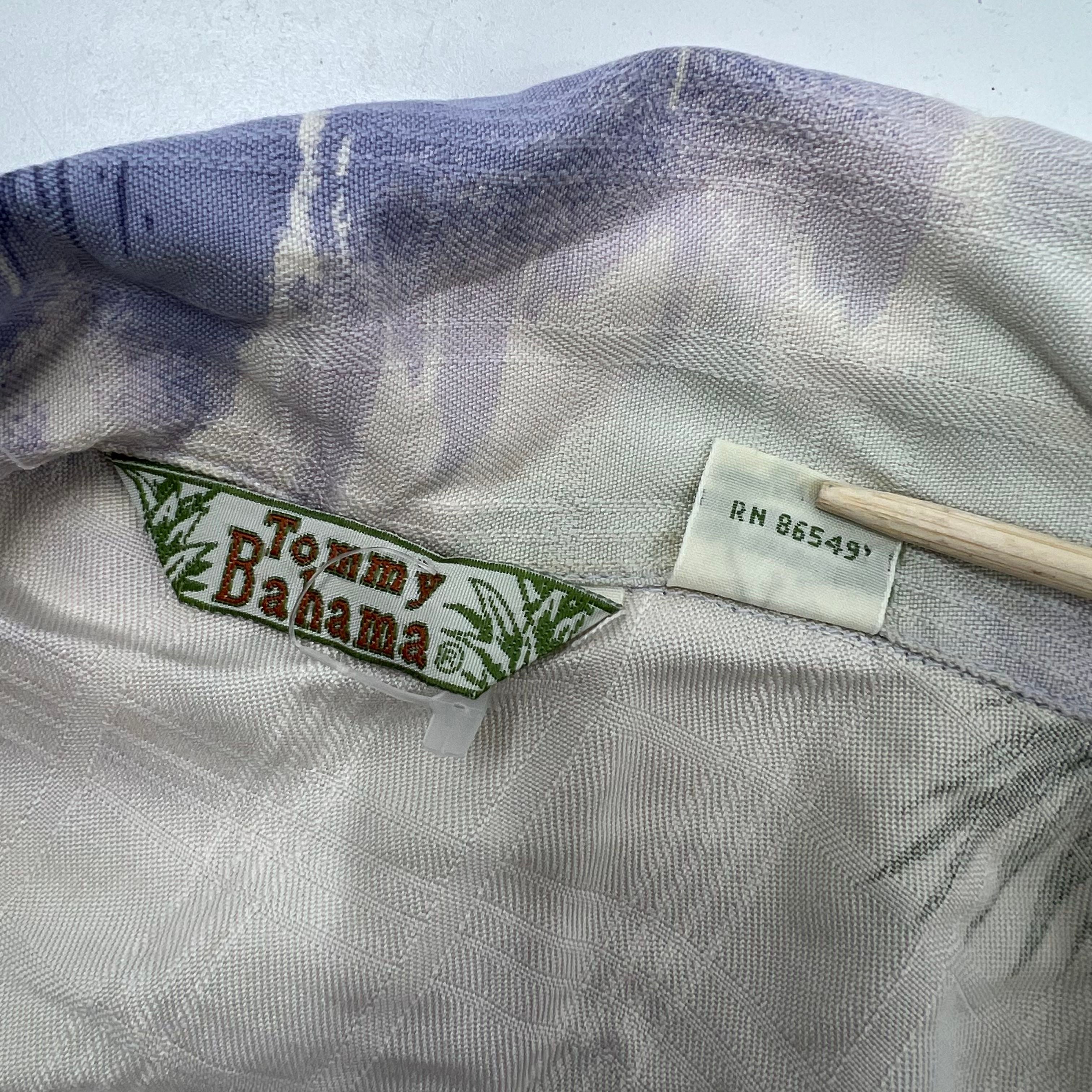 Tommy Bahama Purple Silk Hawaiian Tropical Print Camp Shirt Blouse Women's L
