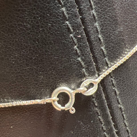 925 Sterling Silver Girl Pendant Necklace 4.45g