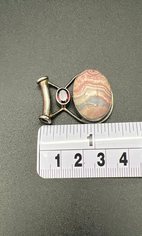 Sajen Signed 925 Sterling Silver Banded Agate Gemstone Pendant 1.5"