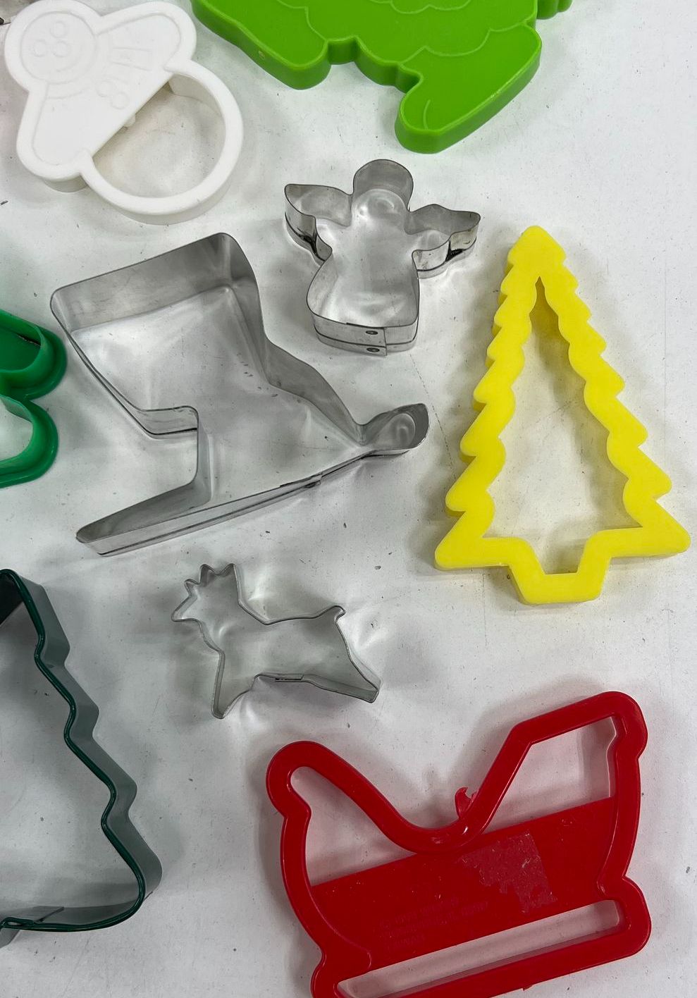 Vintage Cookie Cutter Lot 22 pc Mixed Plastic Metal McDonalds Wilton Holiday
