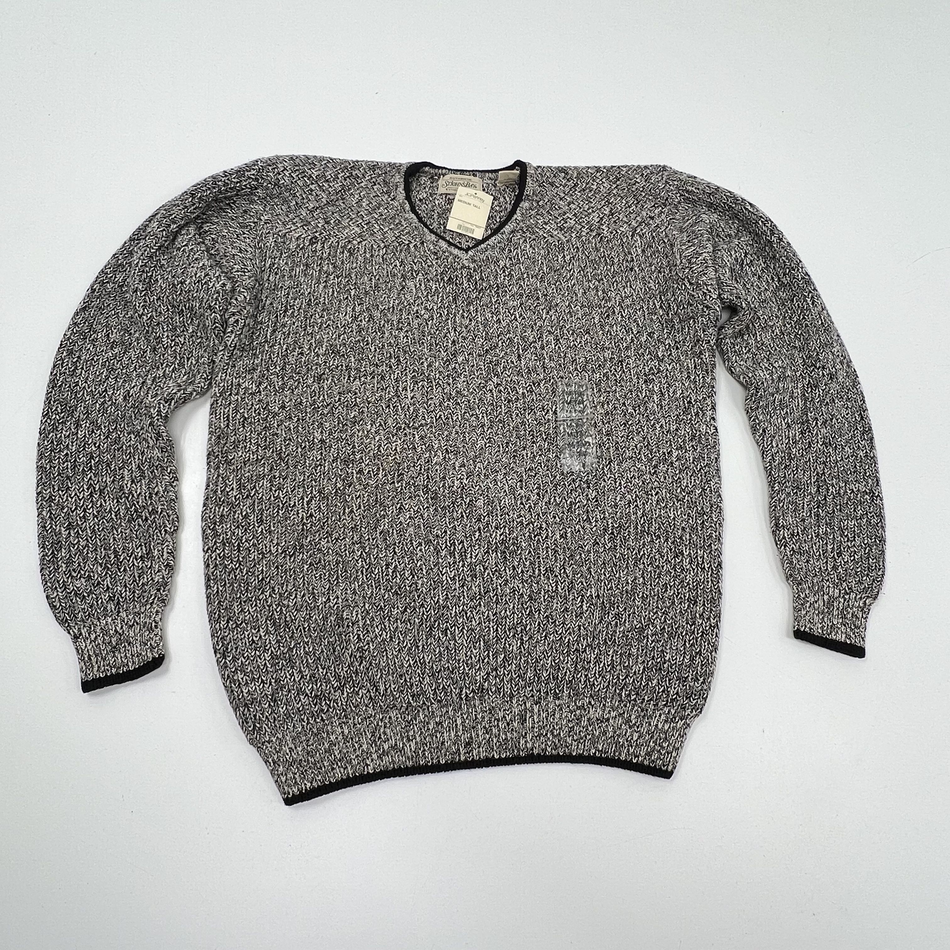 St. Johns Bay NWT Vintage 90s Knit V-Neck Sweater Black White Men's Size MT